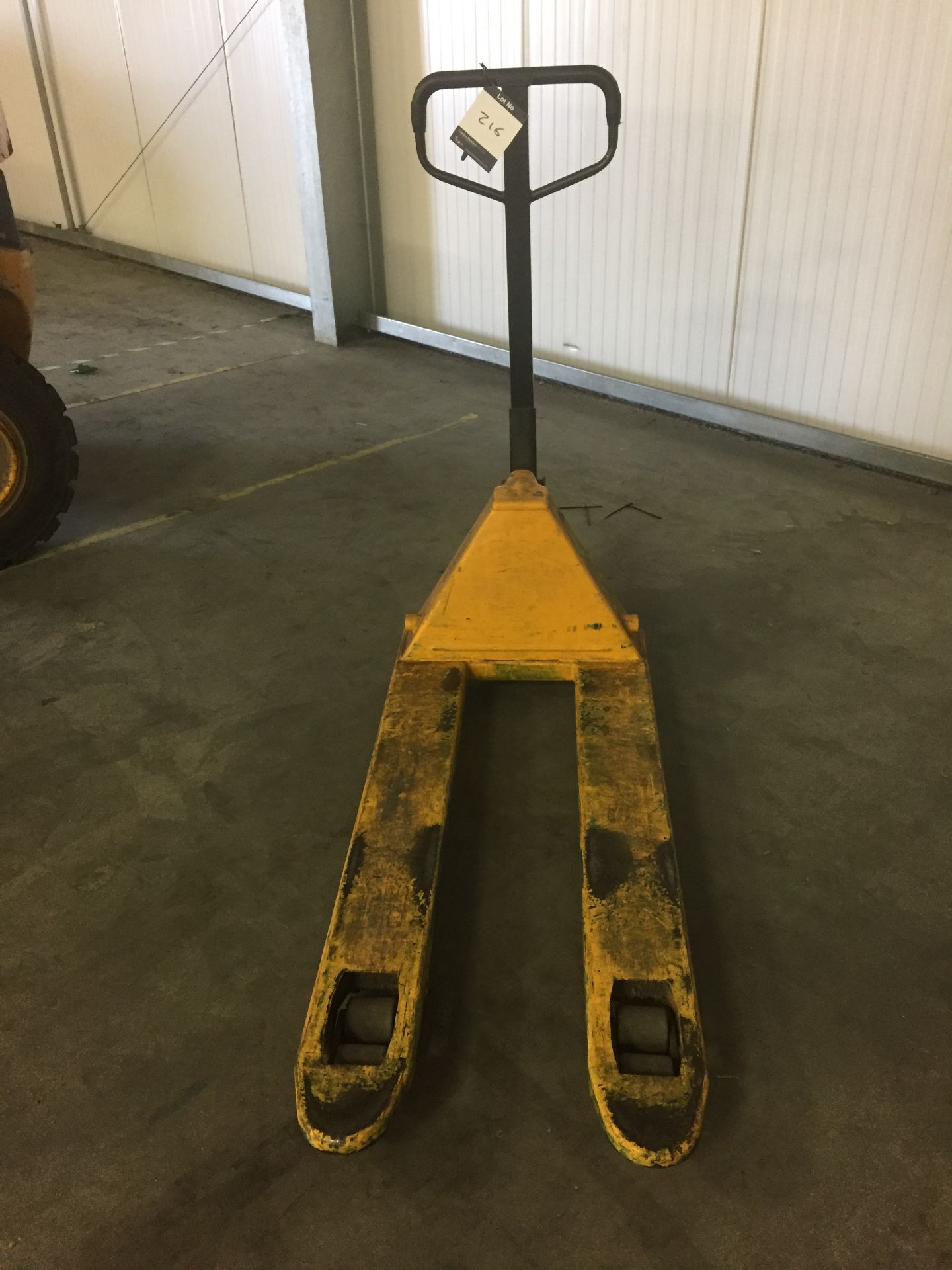 TUV 2000kg pallet truck