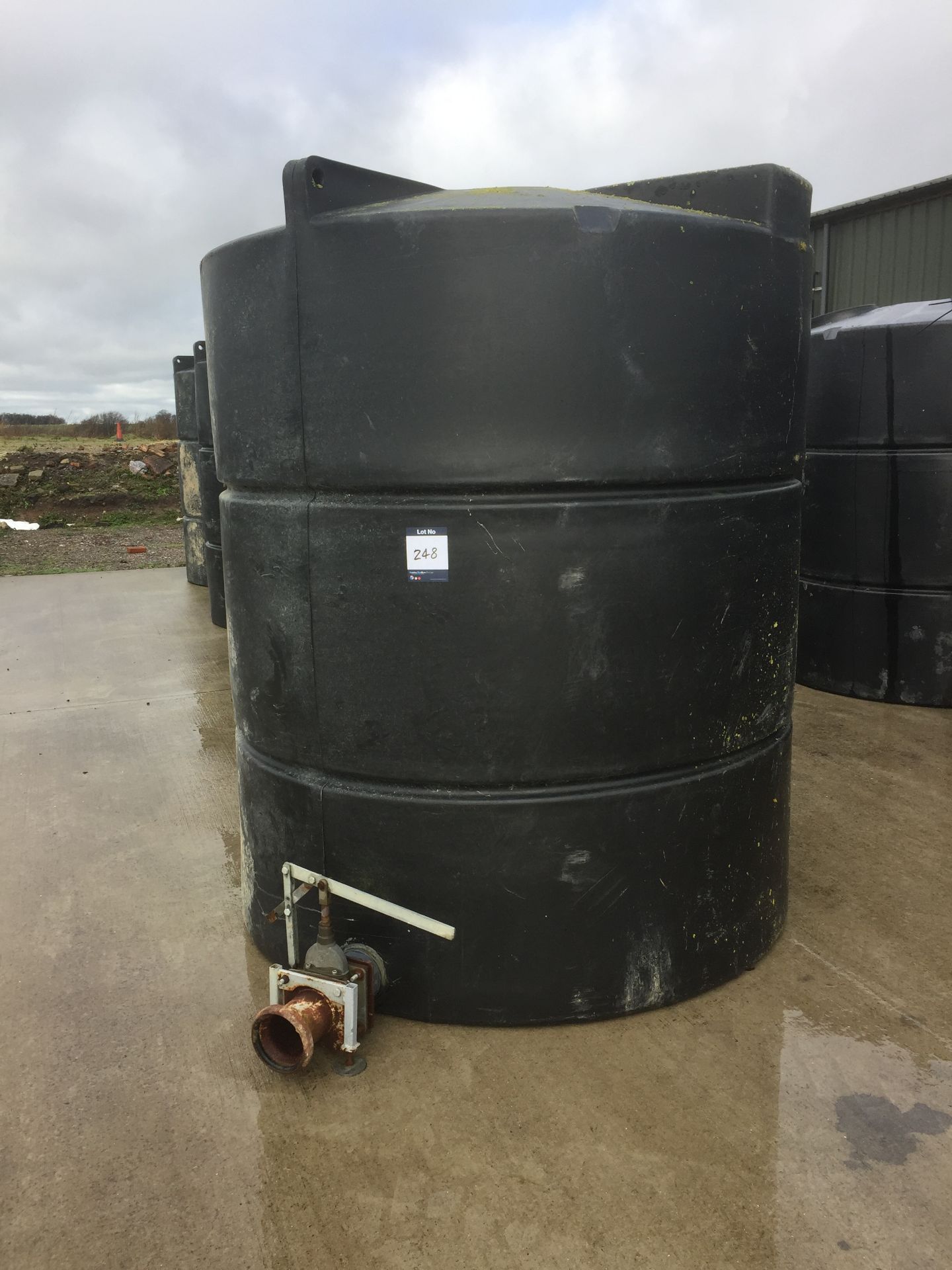 Rigid plastic c. 400 litre water tank