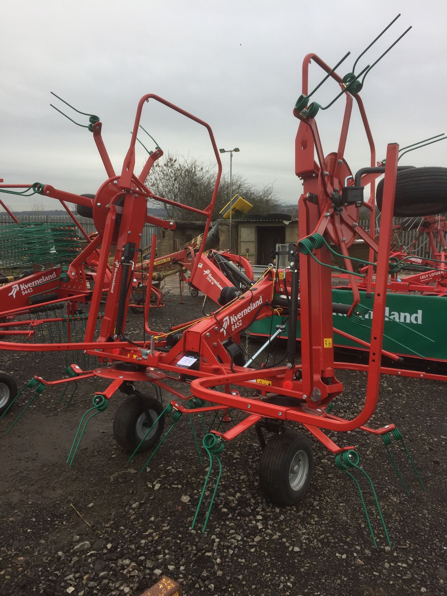 Kverneland 8452 4 rotor tedder, Serial No. VF65976155 (2018)