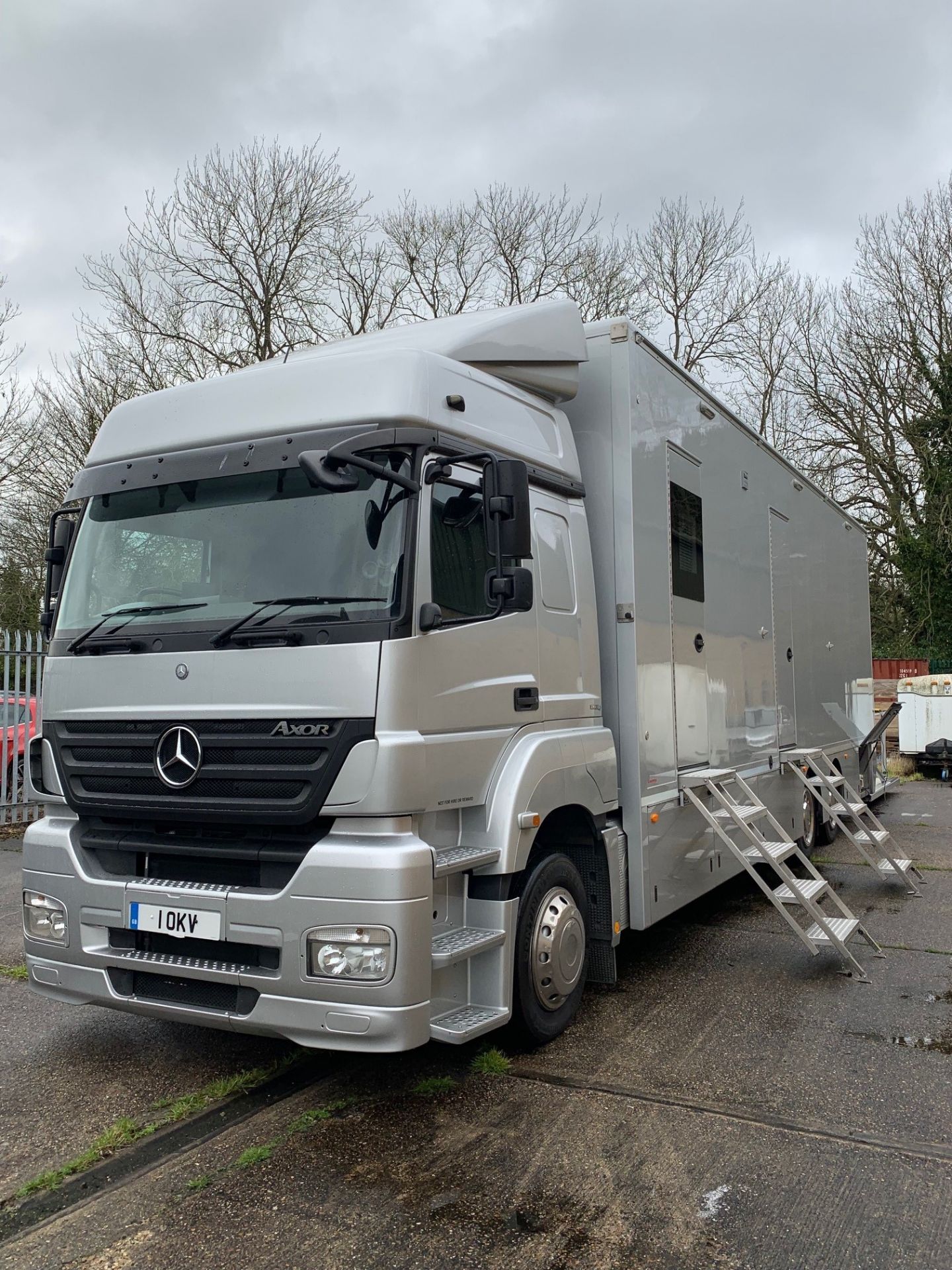 Mercedes Axor 1843 LS 6x2 Double Sleeper Cab Chassis fitted Conestoga Type CDS two car Race - Image 3 of 38