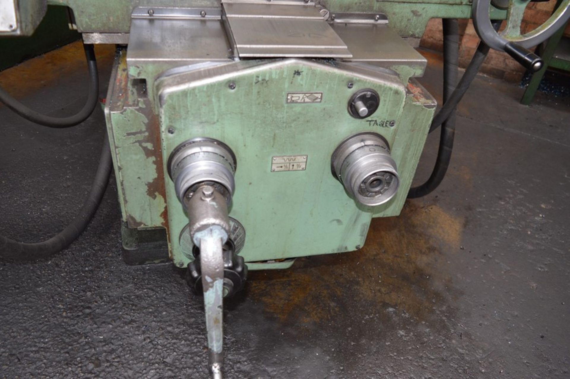 Stanko, 6T13 vertical knee type milling machine, Serial No. 22, heavy duty swivel base milling - Image 6 of 8