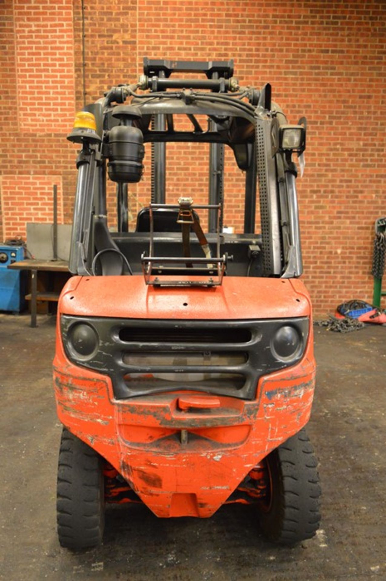 Linde, H35T LPG counterbalance forklift truck, Serial No. H2X393UO3860 (2007), Capacity: 3,500kg, - Image 3 of 8