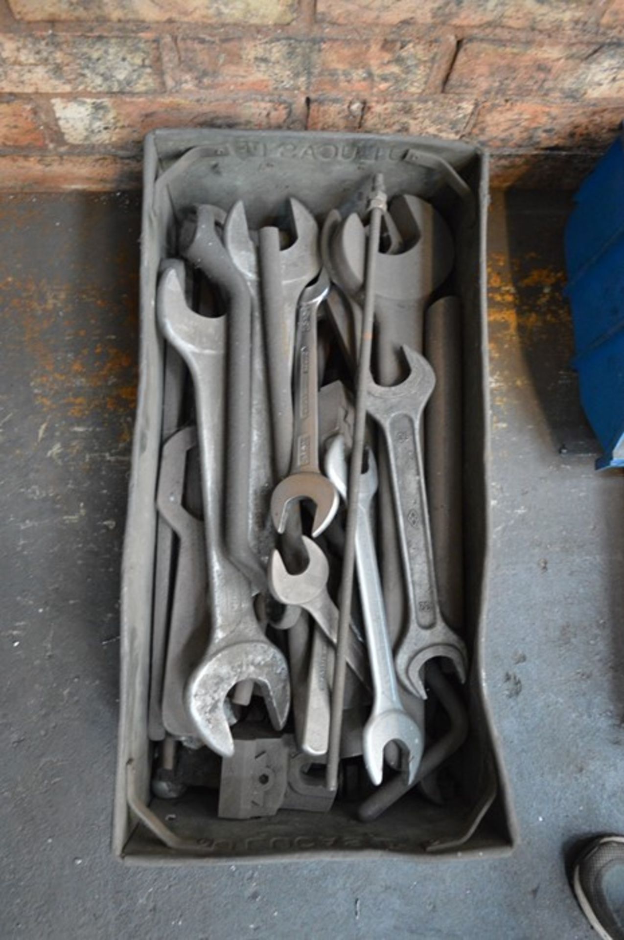 Miscellaneous Lot comprising: spanners, reamers, drills, end mills, linisher belts etc., as lotted - Image 2 of 3
