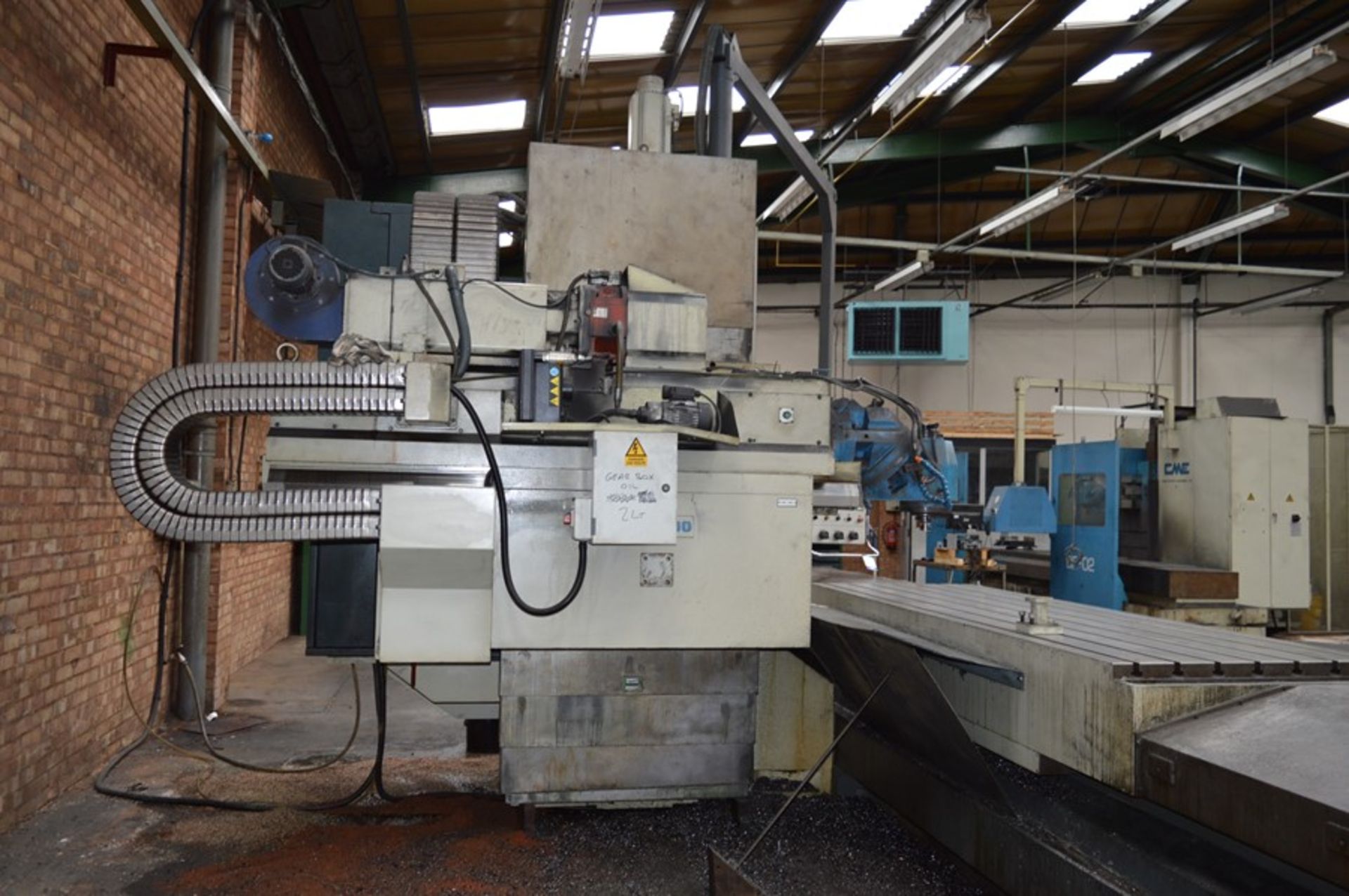 Zayer, KF3000 CNC bed type universal milling machine, Serial No. 40004 (1989) with Fagor, 8020 CNC - Image 3 of 8