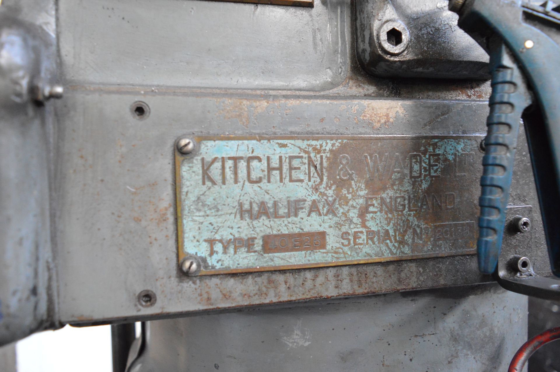 Kitchen & Wade, 40E26, radial arm drill, Serial No. 20138 (assumed 1965) Bed: 0.91m x 0.61m - Image 5 of 5