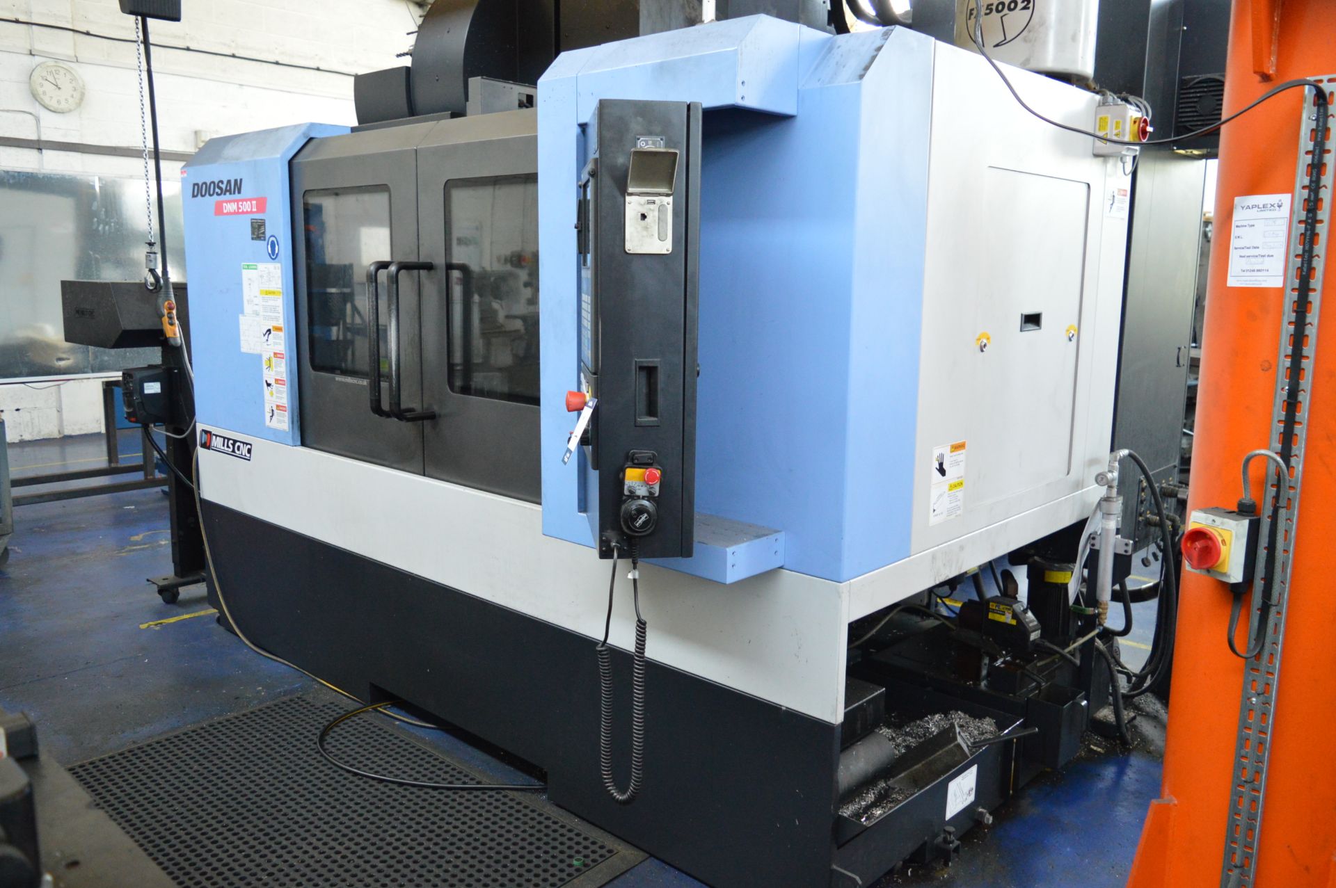 Doosan, DNM 500 II, CNC vertical machining centre, Serial No. MV0010-003030 (2015) 30-head auto tool - Image 2 of 15