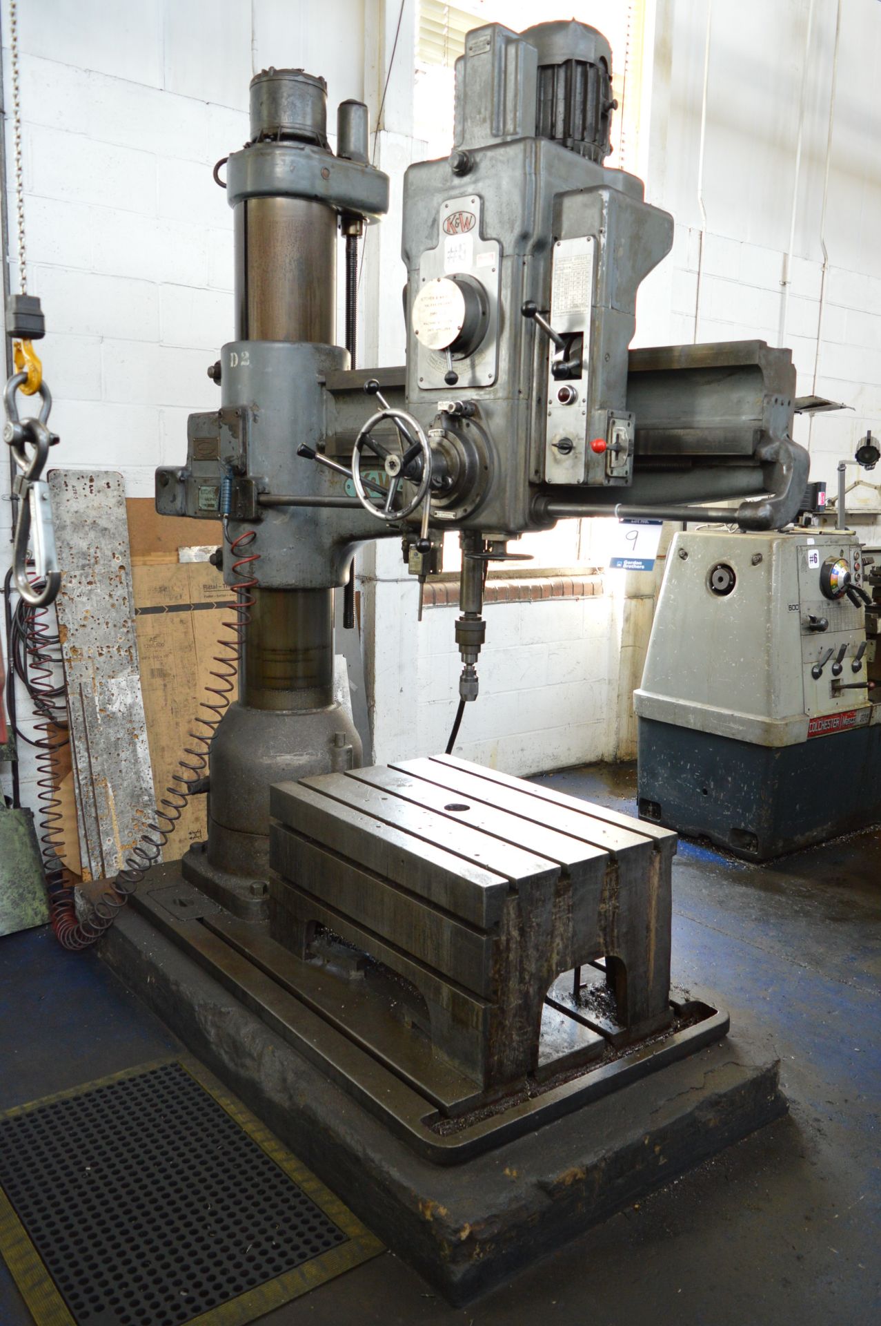 Kitchen & Wade, 40E26, radial arm drill, Serial No. 20138 (assumed 1965) Bed: 0.91m x 0.61m - Image 2 of 5