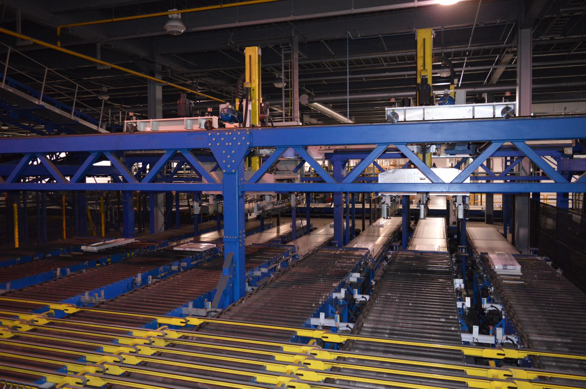 Kraft, stacking system with 2 x automatic gantry mounted roboitic pick and place stackers (2006) - Image 5 of 12