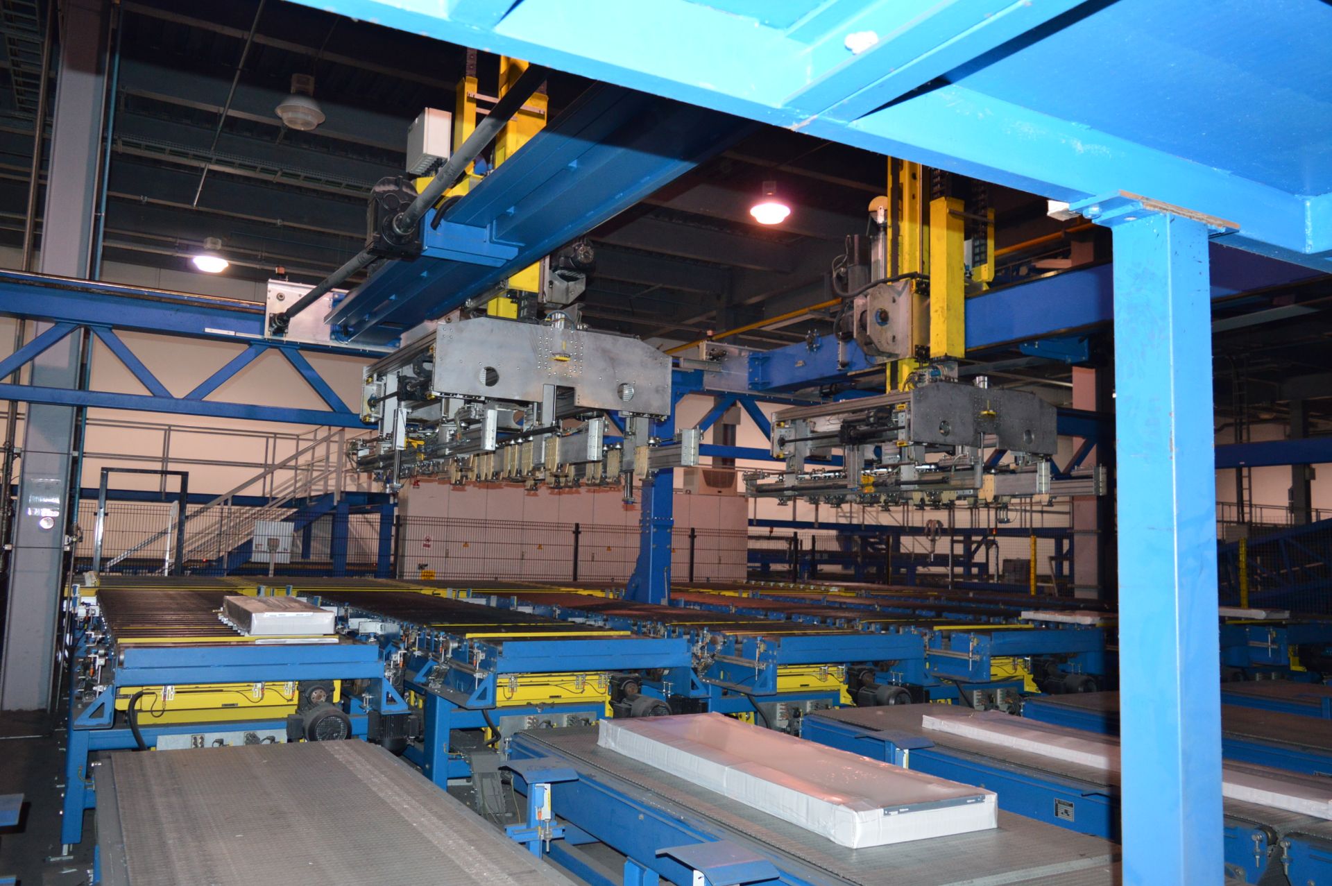 Kraft, stacking system with 2 x automatic gantry mounted roboitic pick and place stackers (2006) - Image 6 of 12