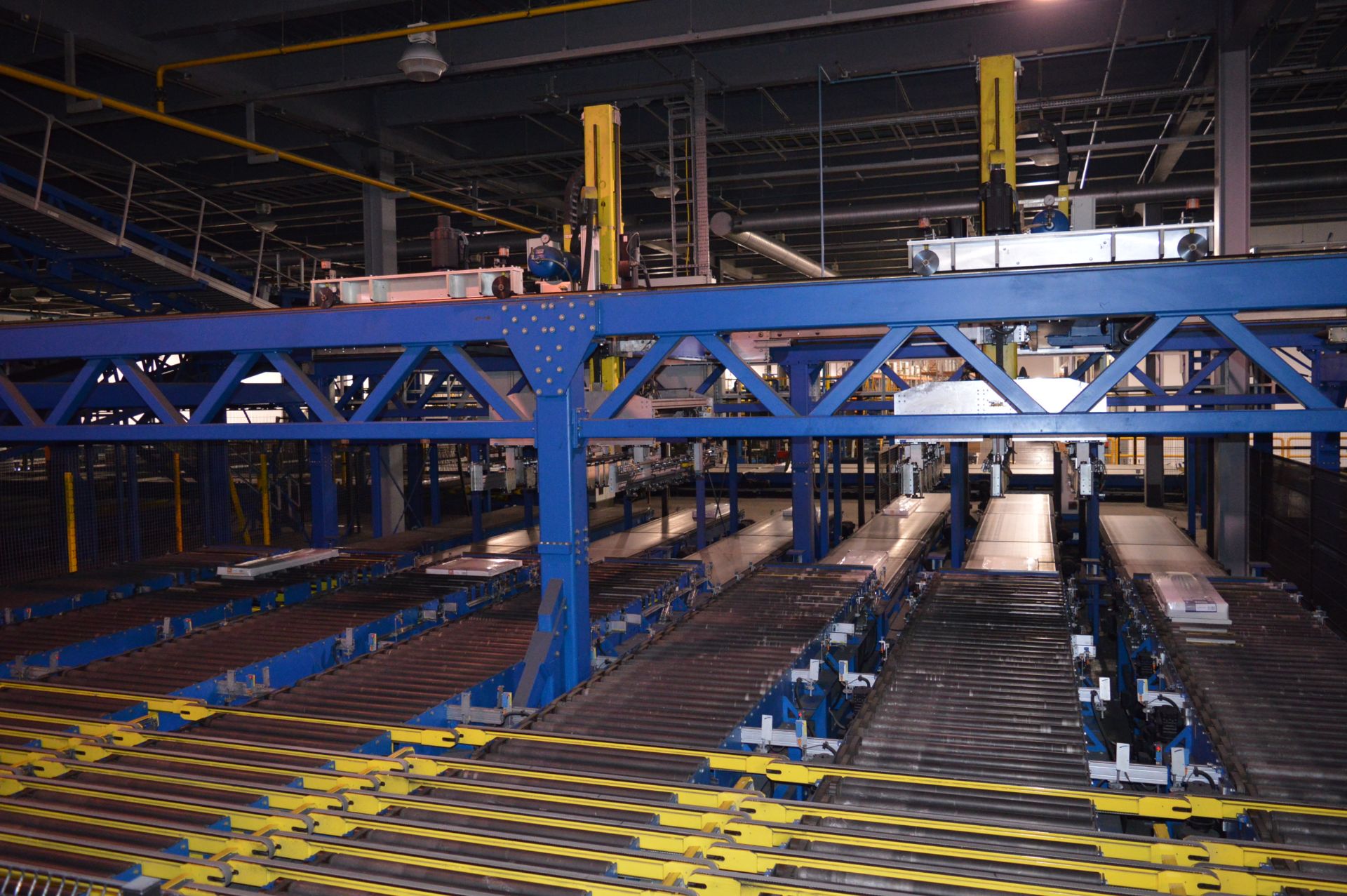 Kraft, stacking system with 2 x automatic gantry mounted roboitic pick and place stackers (2006) - Image 4 of 12
