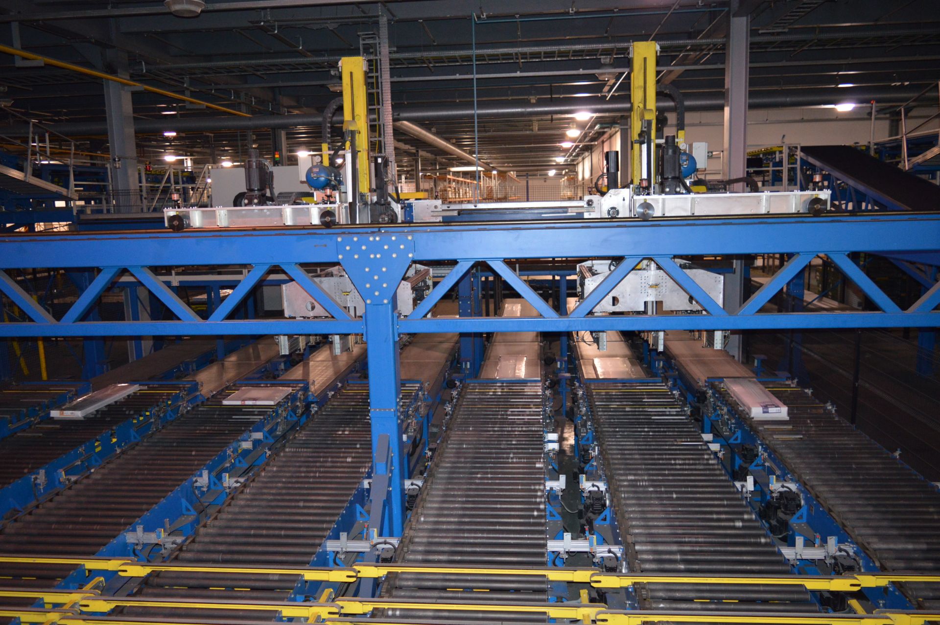 Kraft, stacking system with 2 x automatic gantry mounted roboitic pick and place stackers (2006) - Image 3 of 12
