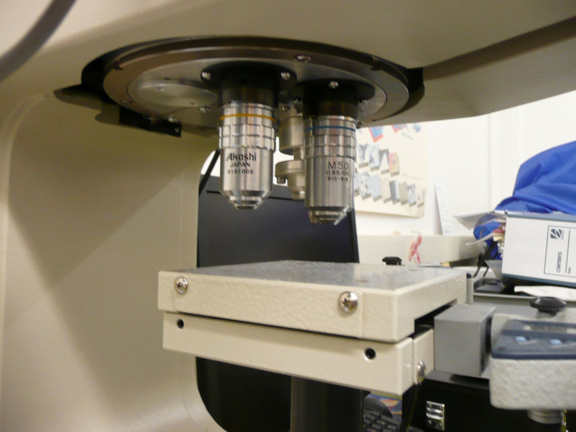 Akashi, Mitutoyo, HM-122 hardness testing inspection machine, Size 620 x 600 x 900mm, microscope - Image 2 of 7