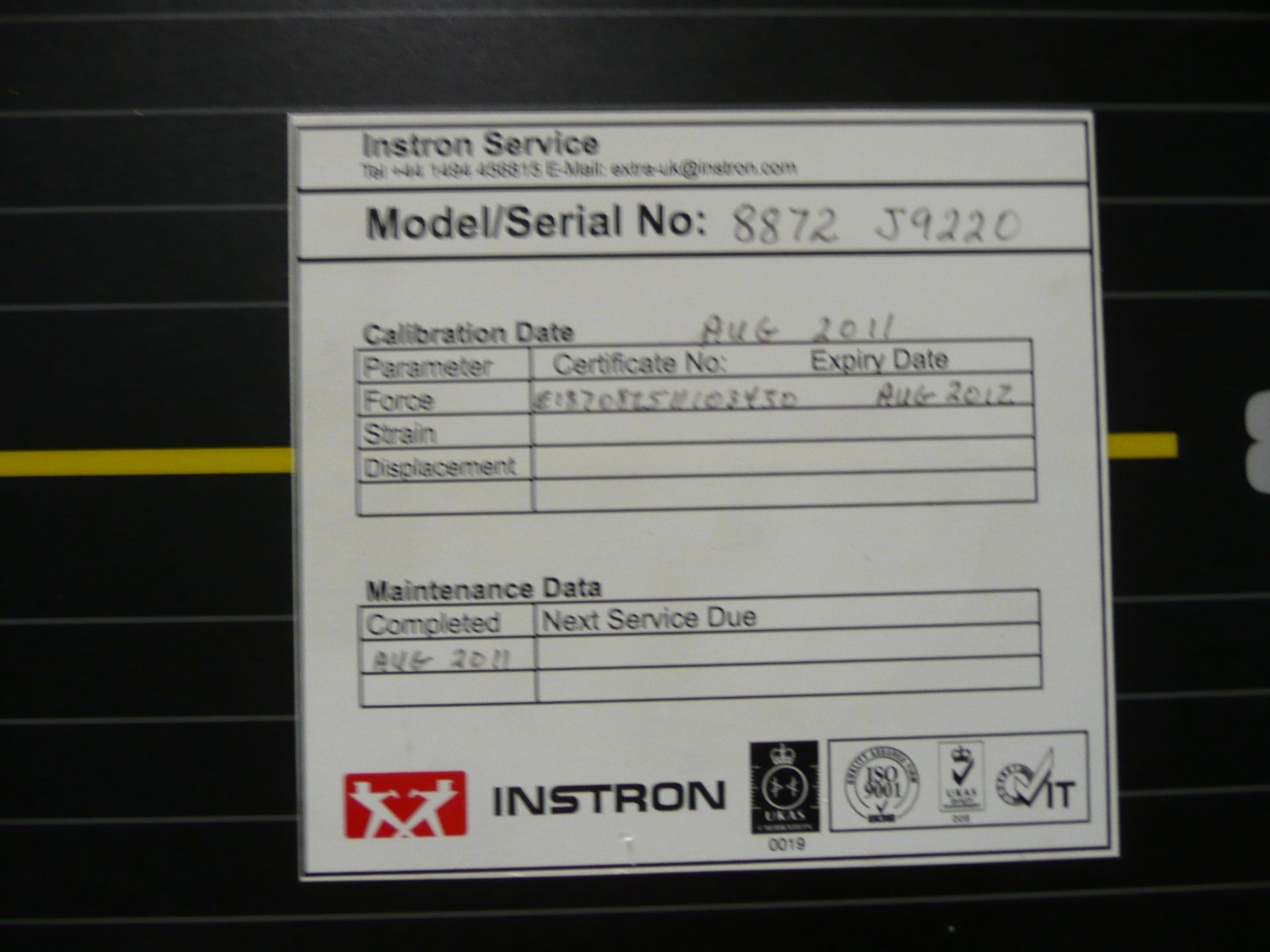 Instron, 8872, push pull fatigue testing system with adjustable crosshead actuator mounted load cell - Image 4 of 4