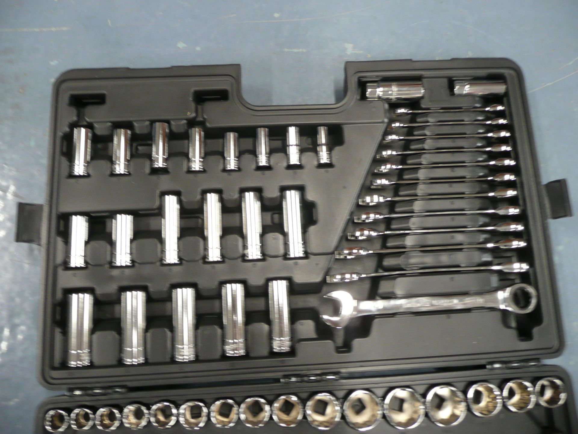 Halfords, Advanced Spanner & Socket Set Metric & Imperial sizes, sockets from 4m to 32mm, 5/32 to - Image 3 of 4