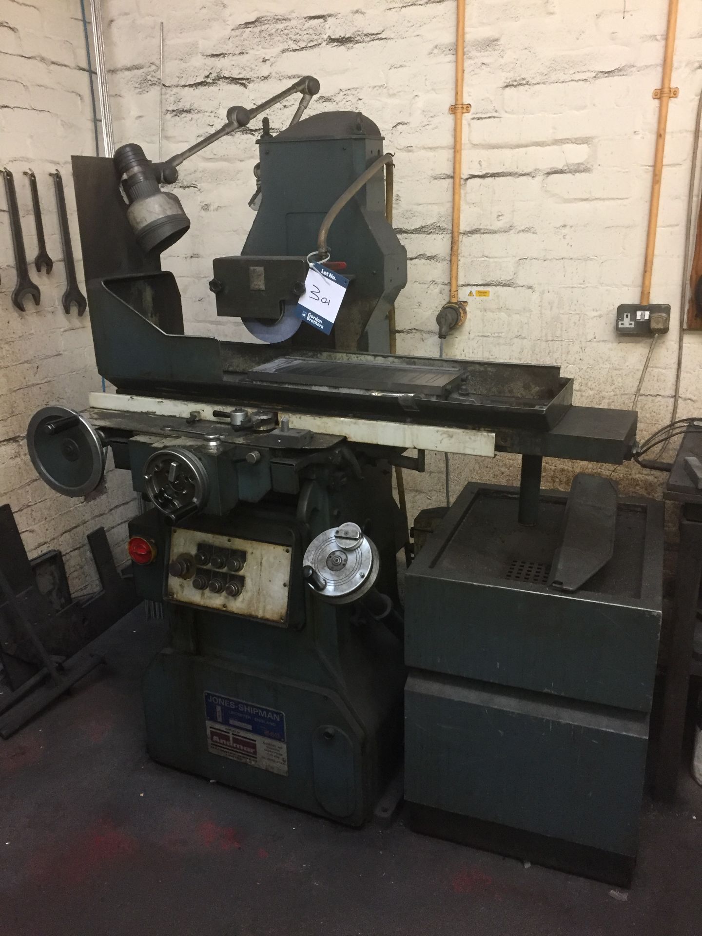 Jones and Shipman 540 horizontal surface grinding machine, Serial No. BO96042, with magnetic vice