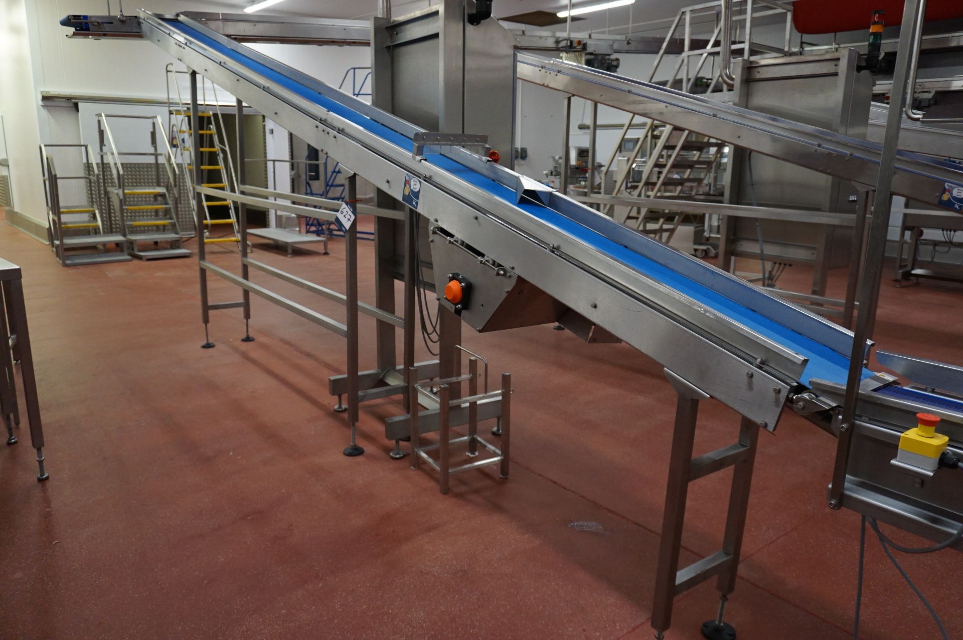 Kliklok Packing Station Comprising: motorised decline belt conveyor, Approx 5m with WMH control - Image 11 of 12