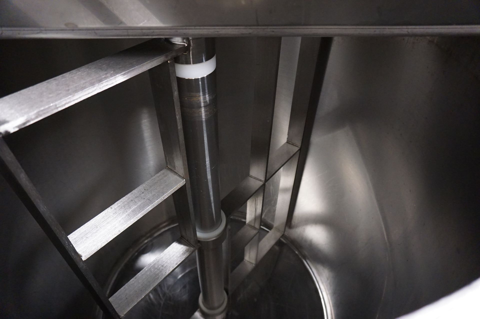 Unbadged chocolate mixing vat, approx 500L with controls - Image 3 of 3