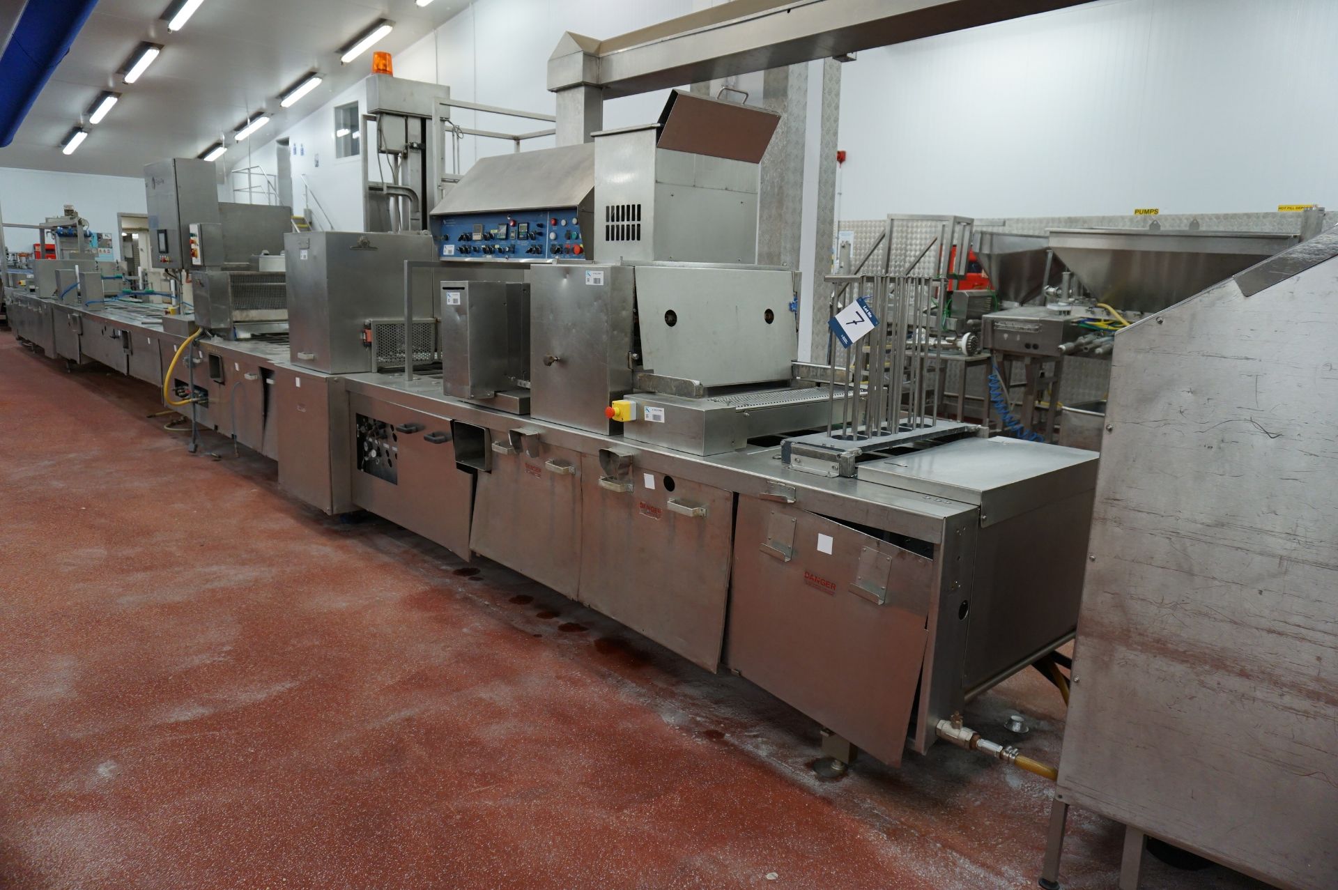 Rademaker Pie Line (Approx: 21m) Comprising: Continuous conveyor with interchangeable platens; - Image 2 of 26