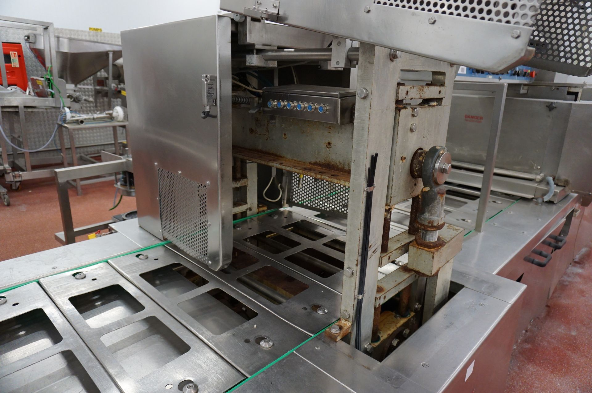 Rademaker Pie Line (Approx: 21m) Comprising: Continuous conveyor with interchangeable platens; - Image 8 of 26