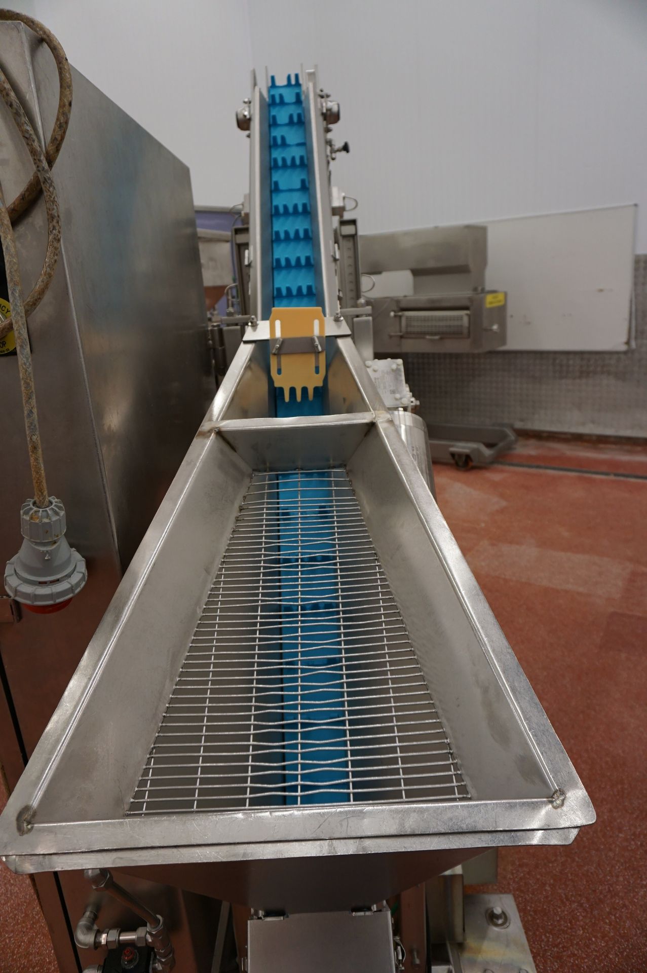 Multi-Fill, Model: MPFSC-120-01, crumb deposit conveyor, Serial No. 637 (2012) with hopper infeed - Image 4 of 6