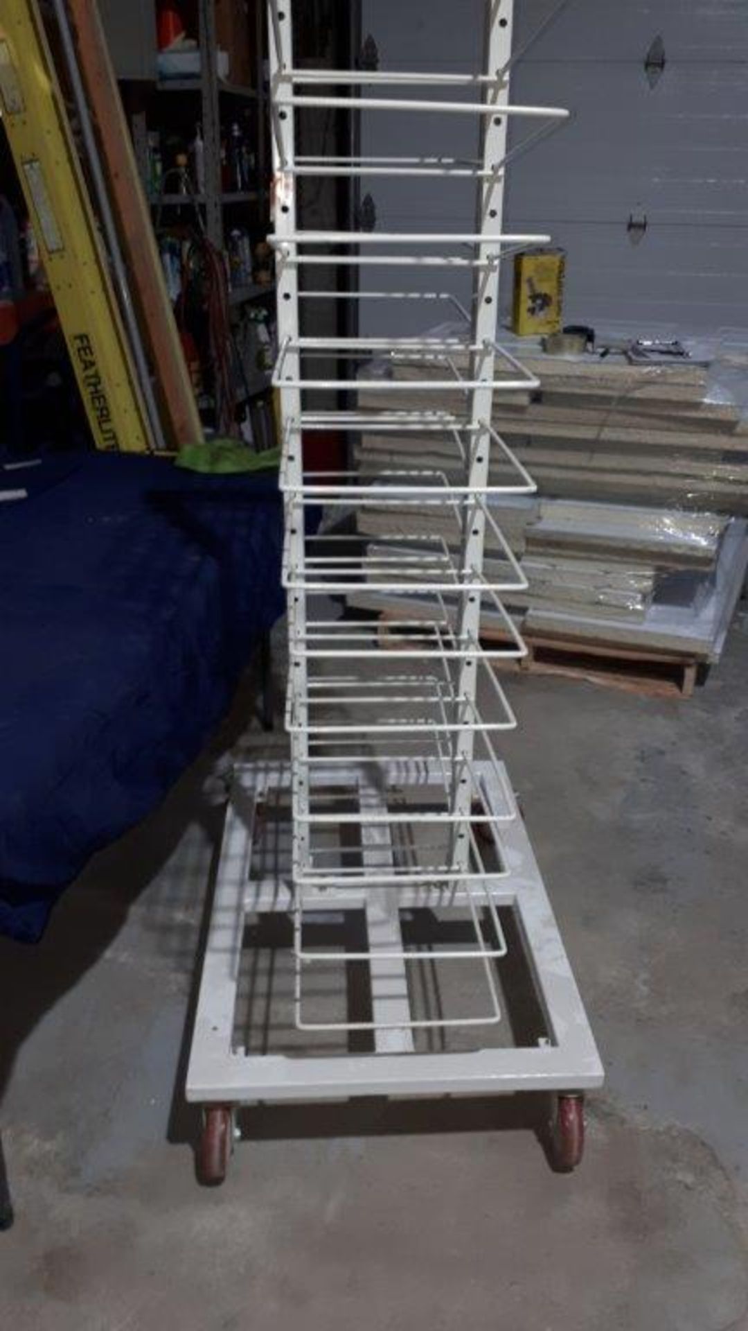 RICHELIEU Mobile Support Rack - Image 3 of 5