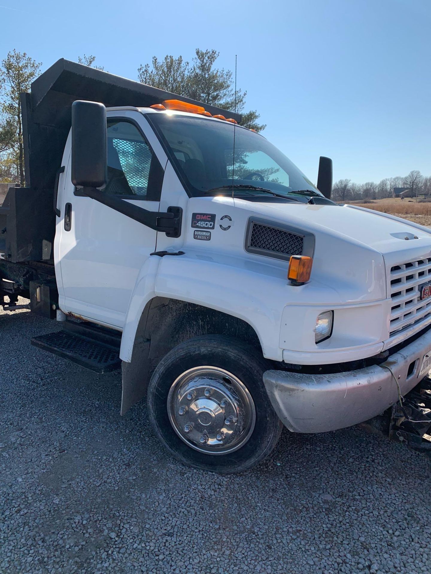 2003 GMC C4500 Duramax Diesel 6.6L Alison Transmission - Image 5 of 56