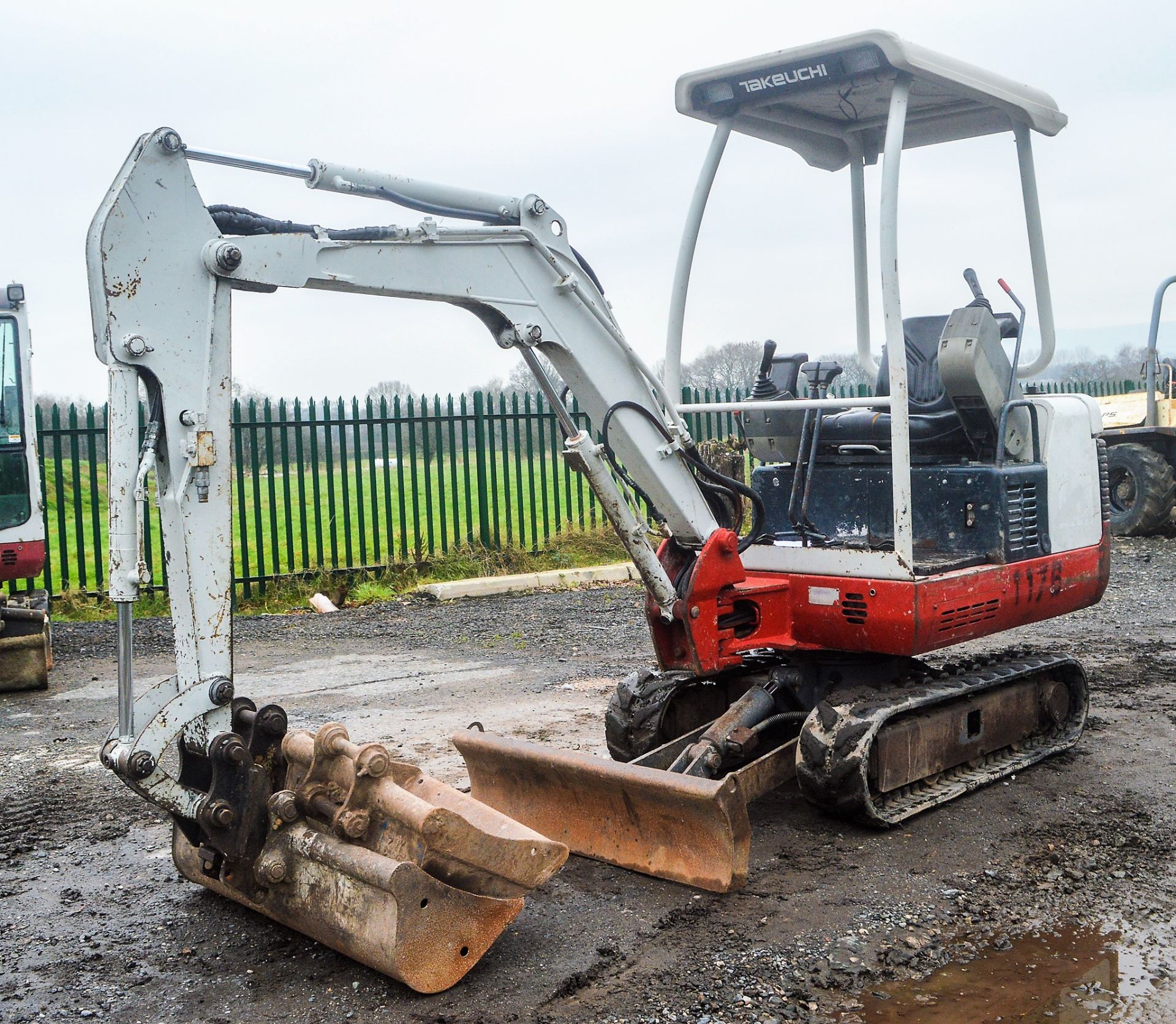 Takeuchi TB014 1.5 tonne rubber tracked excavator Year: 2008 S/N: 11410717 Recorded Hours: Not