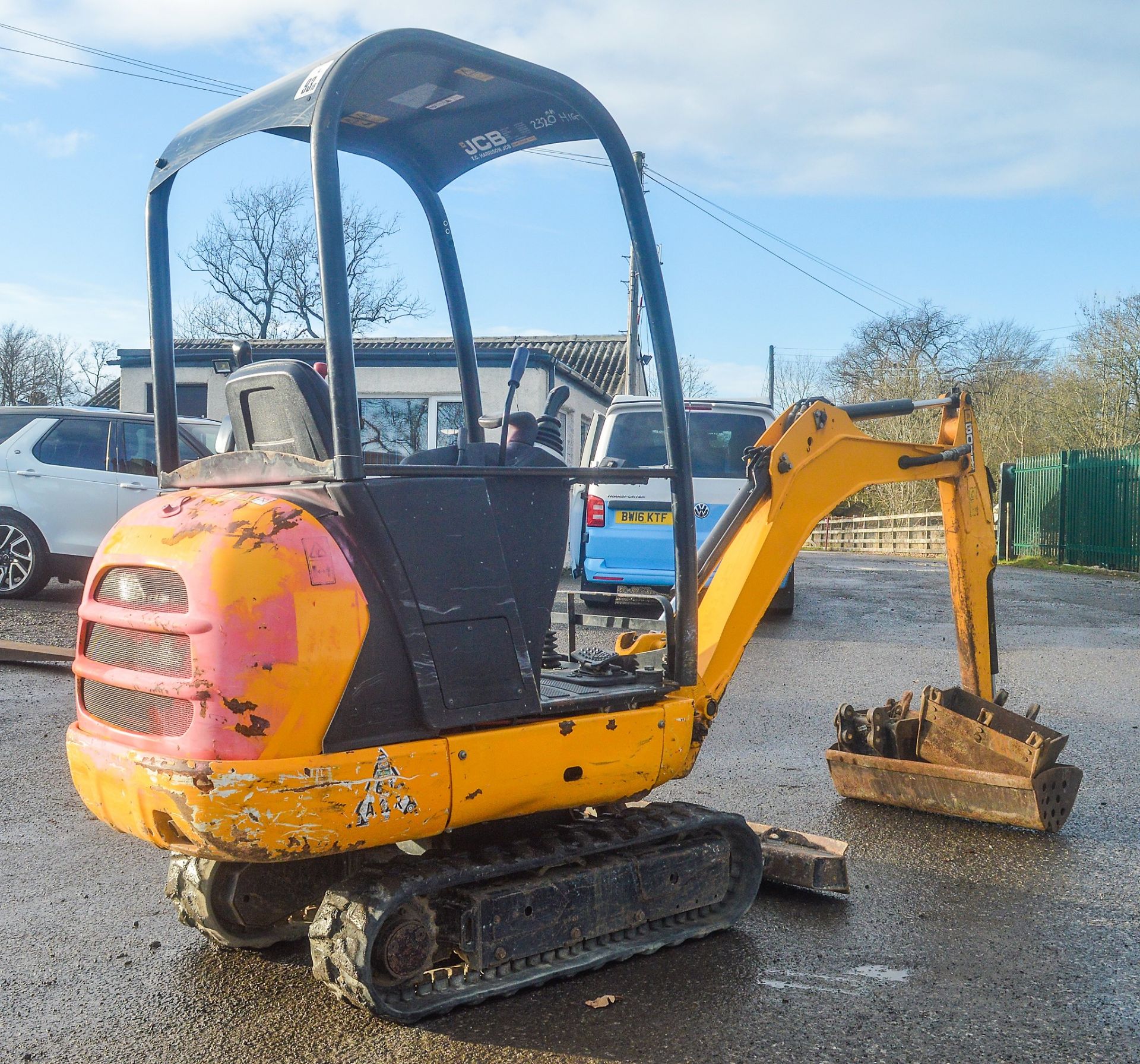 JCB 801.4 CTS 1.5 tonne rubber tracked mini excavator Year: 2014 S/N: 2070309 Recorded Hours: 1202 - Image 4 of 12