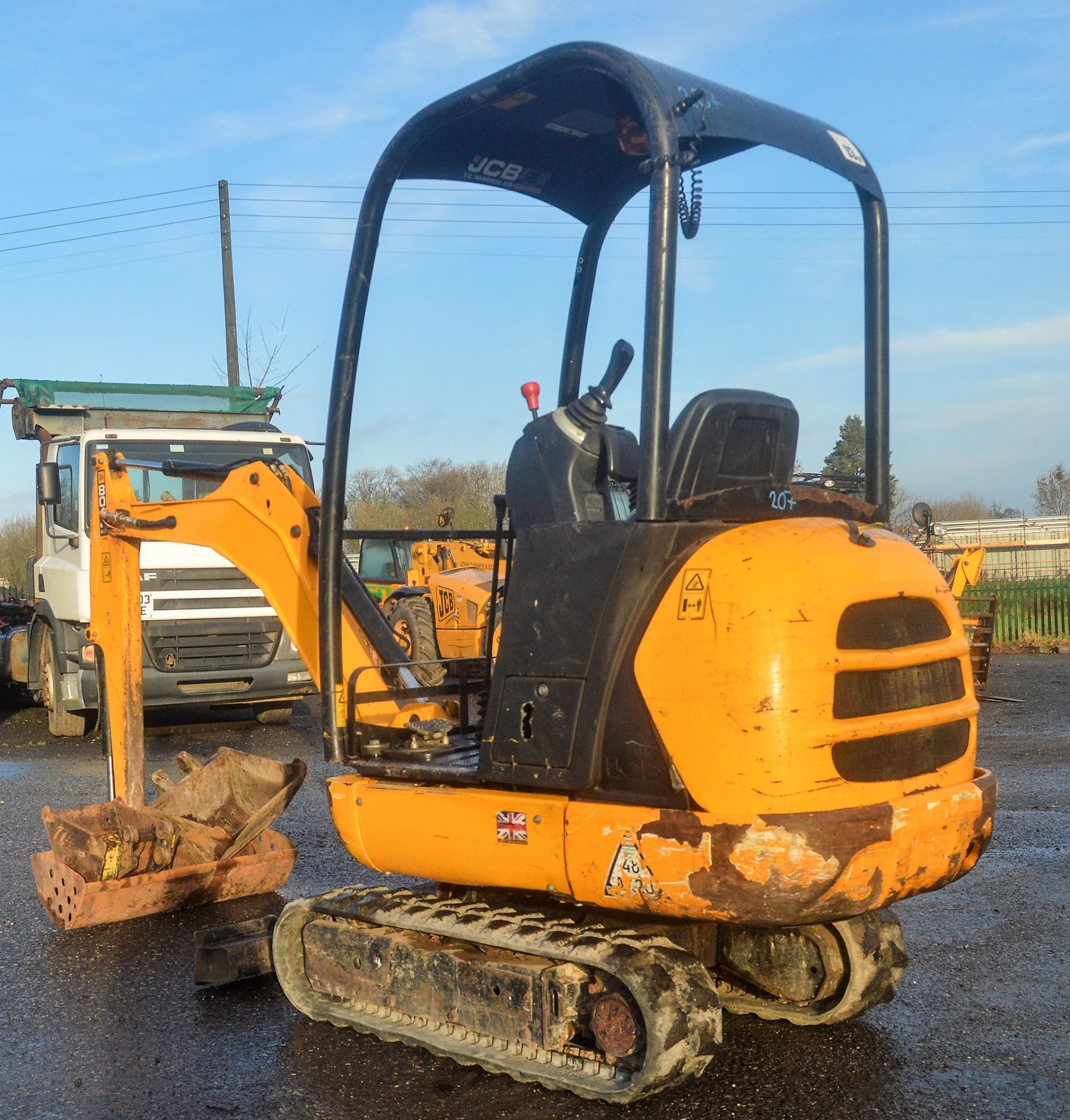 JCB 801.4 CTS 1.5 tonne rubber tracked mini excavator Year: 2014 S/N: 2070266 Recorded Hours: 1485 - Image 4 of 12
