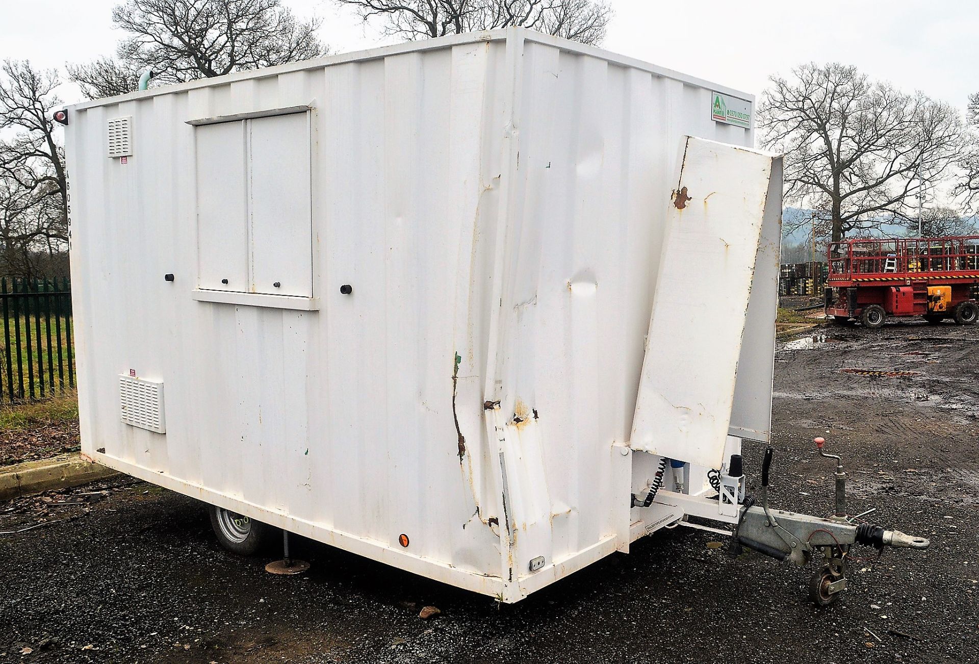 12 ft x 8 ft steel anti vandal mobile welfare unit comprising of: canteen, toilet & generator room - Image 2 of 9