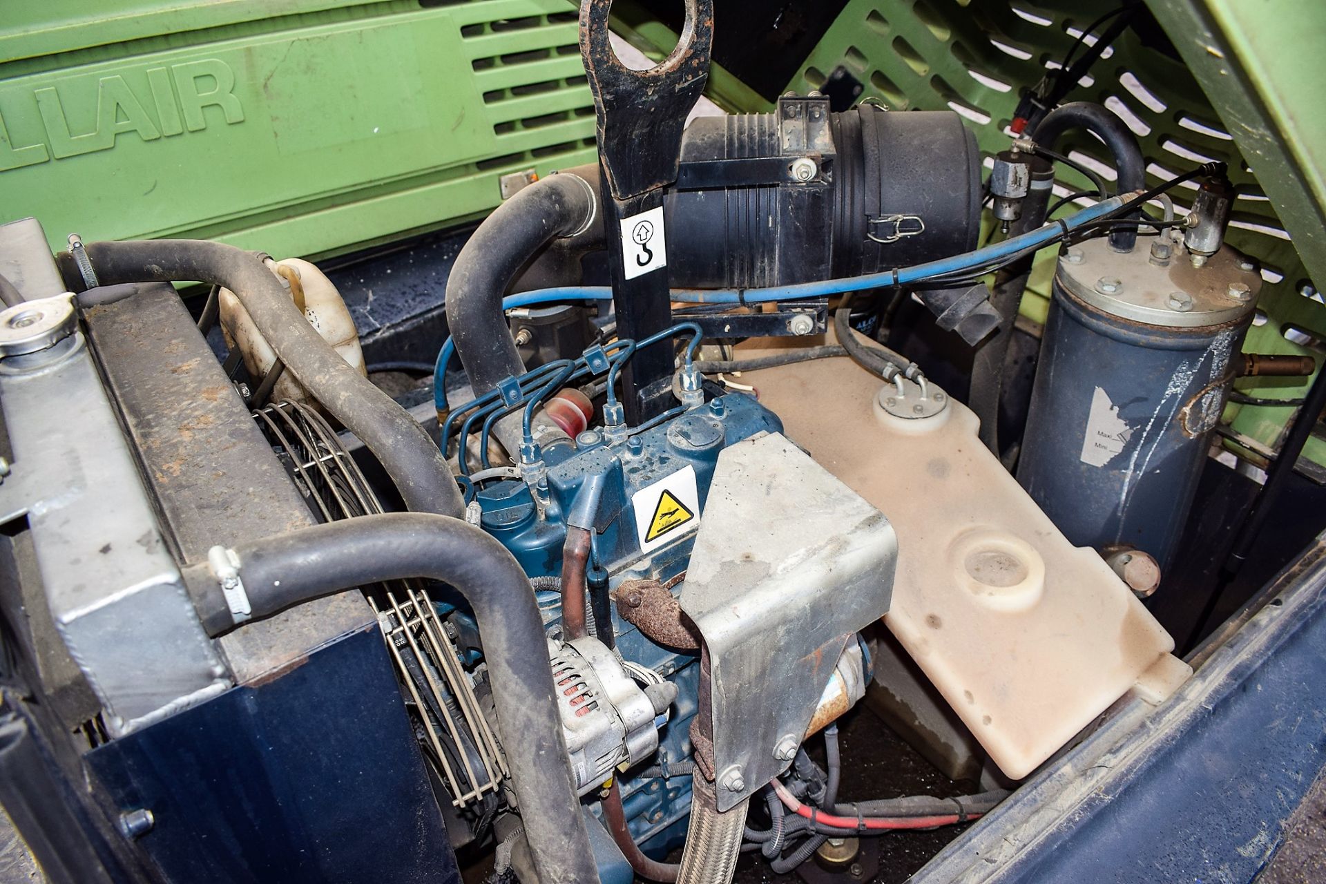 Sullair 85 cfm diesel driven mobile air compressor Year: 2007 Recorded Hours: 870 1017 - Image 3 of 3