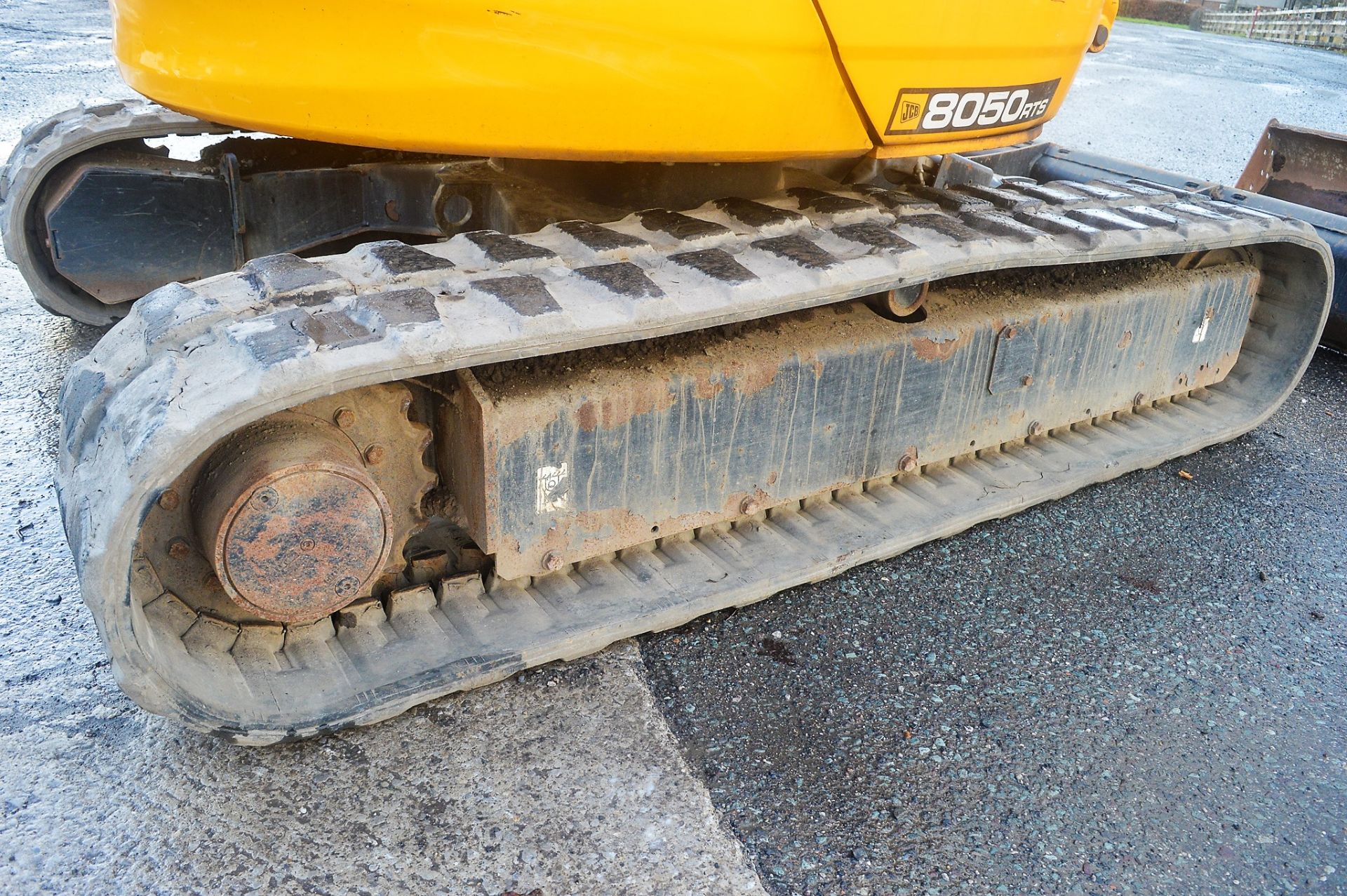 JCB 8050 RTS 5 tonne rubber tracked mini excavator Year: 2015 S/N: 2379446 Recorded Hours: 1220 - Image 8 of 14