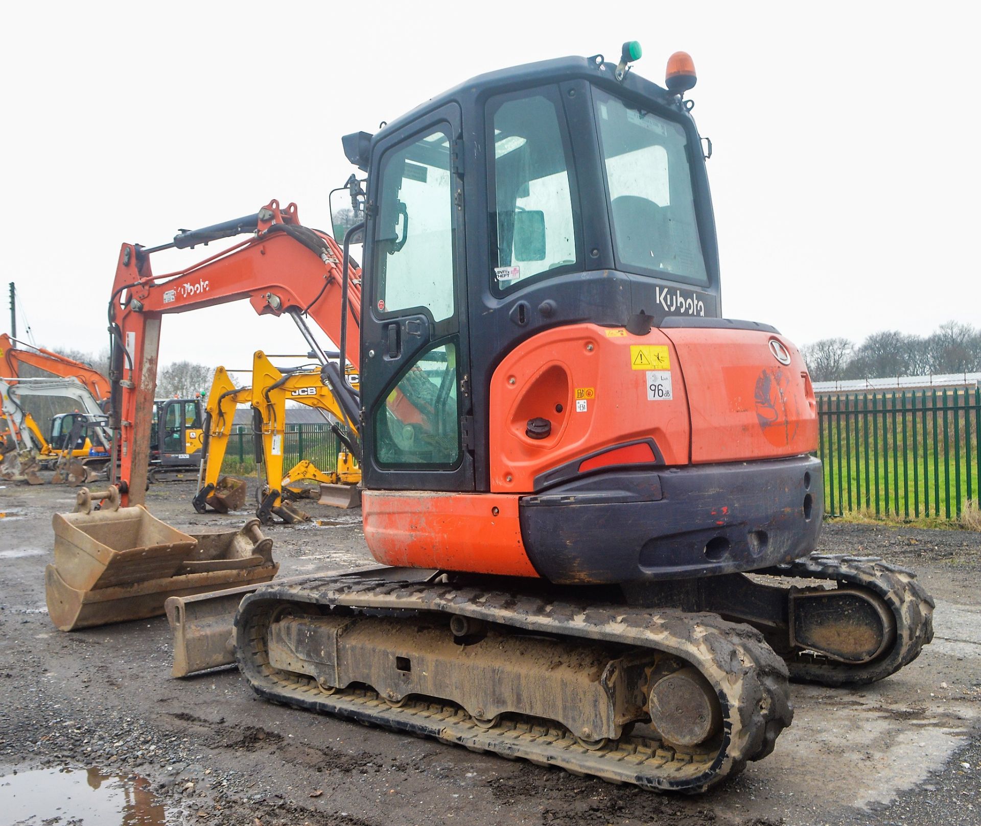 Kubota U48-4 4.8 tonne rubber tracked excavator Year: 2010 S/N: 50161 Recorded Hours: 5923 blade, - Image 3 of 12