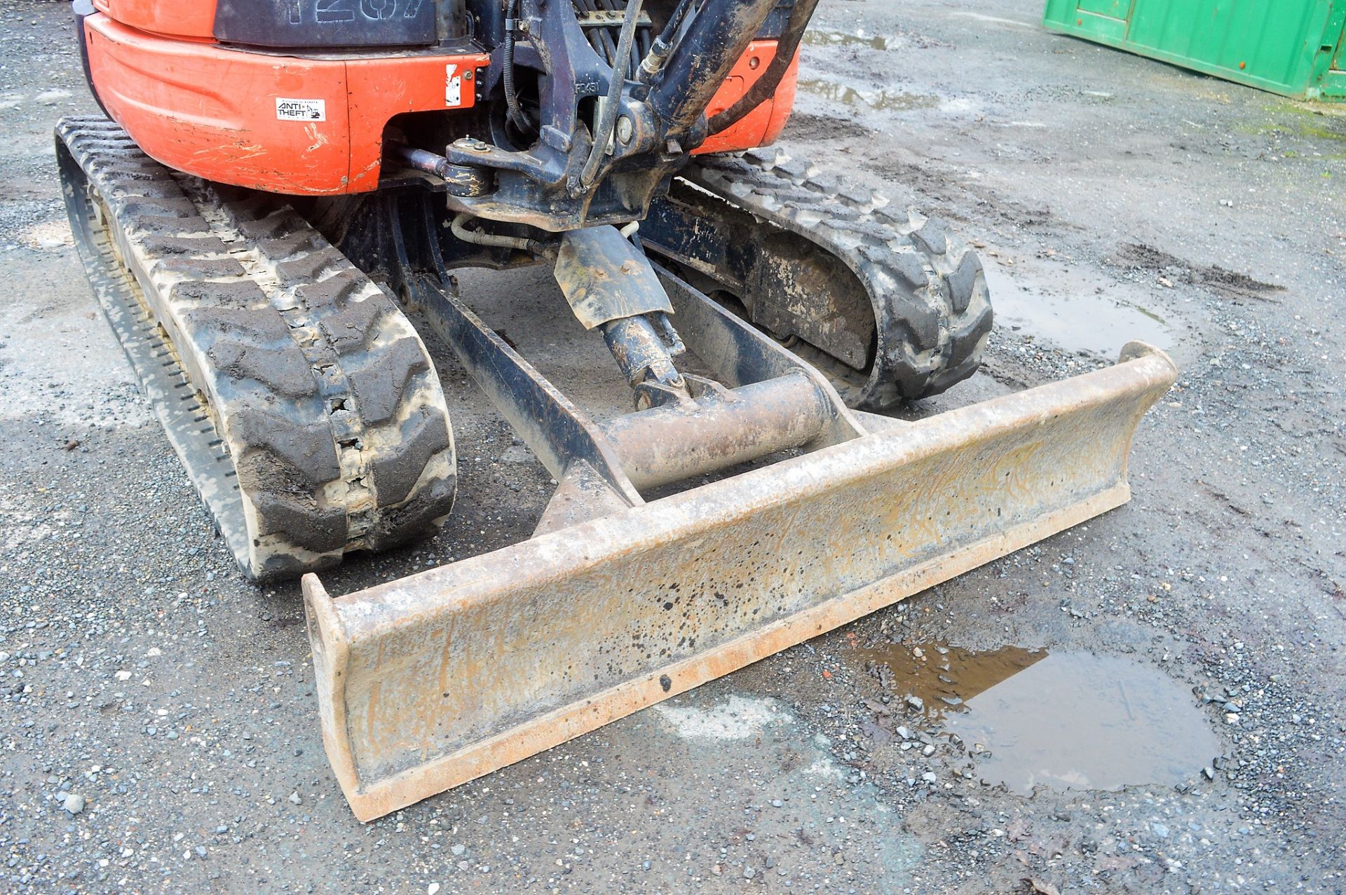 Kubota U48-4 4.8 tonne rubber tracked excavator Year: 2010 S/N: 50161 Recorded Hours: 5923 blade, - Image 10 of 12