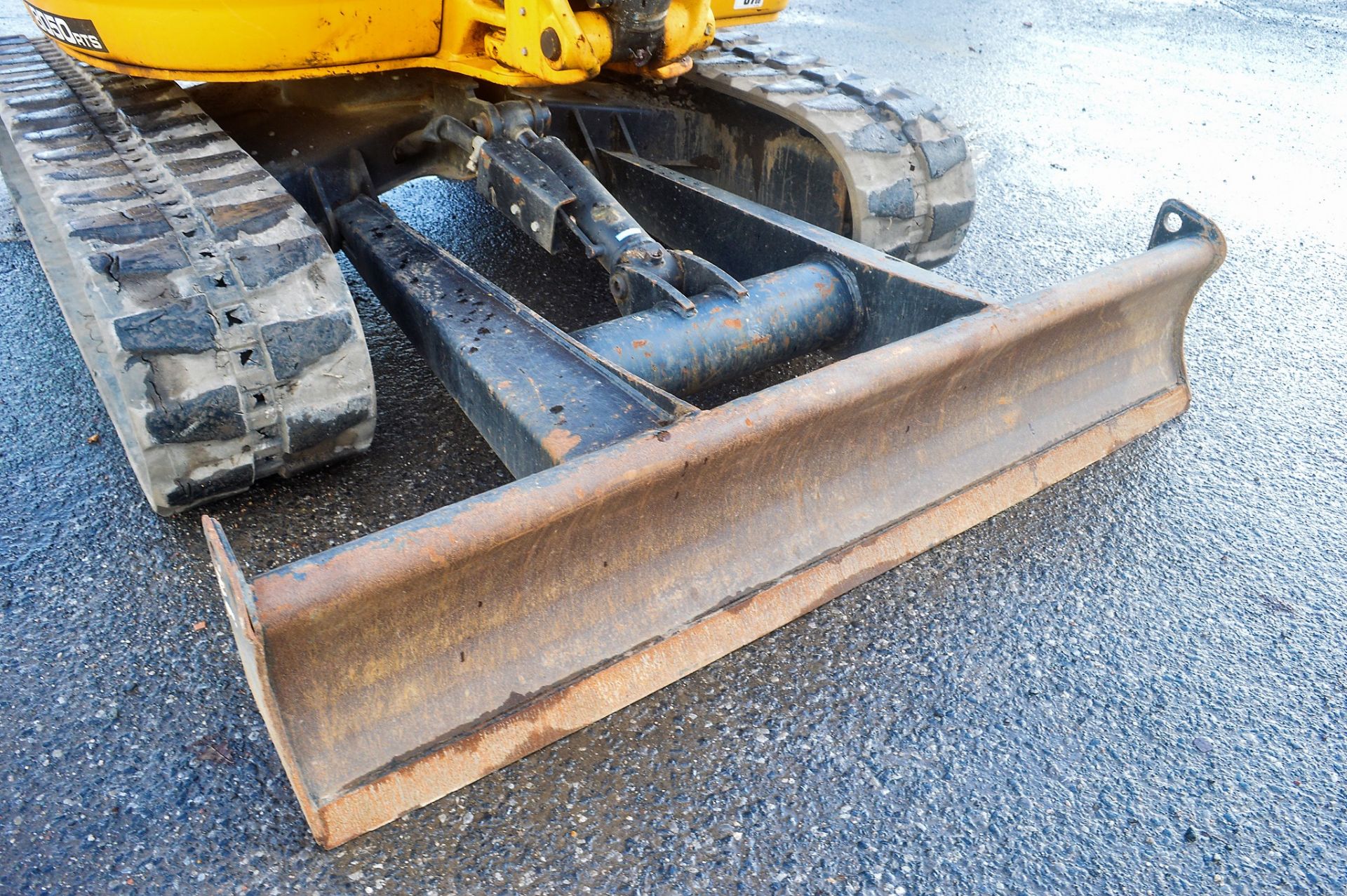 JCB 8050 RTS 5 tonne rubber tracked mini excavator Year: 2015 S/N: 2379446 Recorded Hours: 1220 - Image 10 of 14