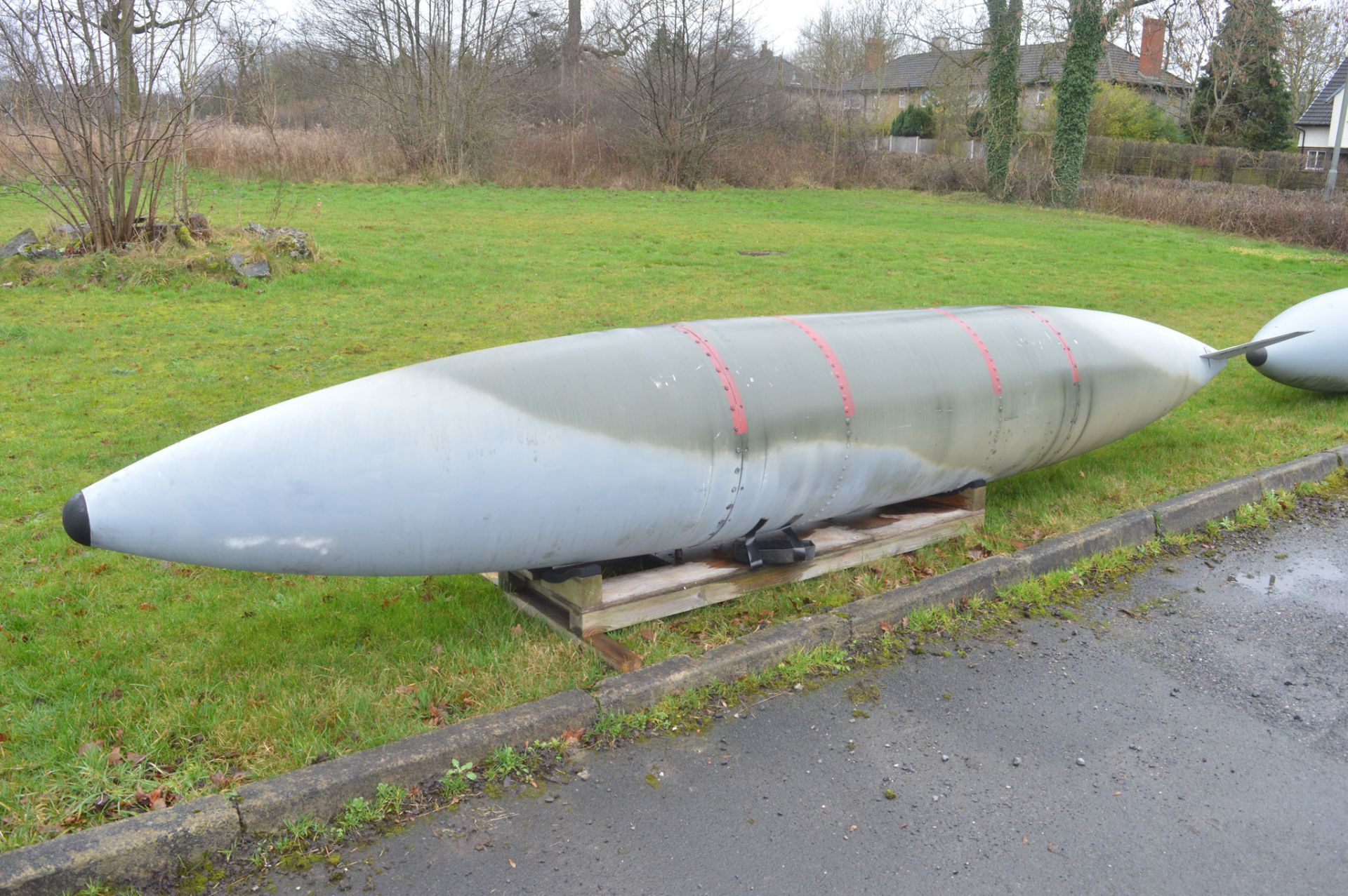 Panavia Tornado GR4 Fuselage fuel drop tank - Image 2 of 2