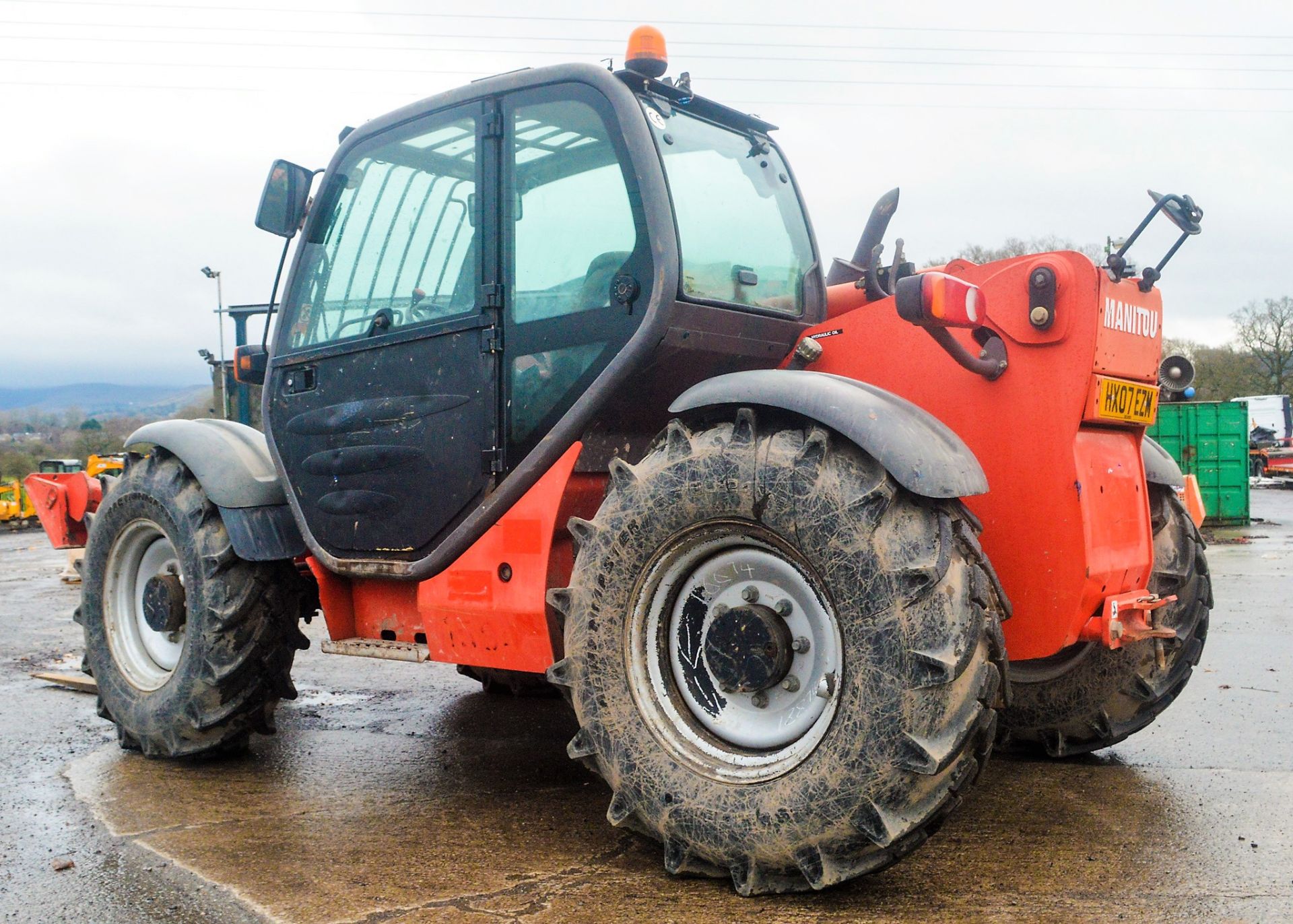 Manitou 1030S 10 metre telescopic handler Year: 2007 S/N: 238225 Recorded Hours: 6015 - Image 3 of 13