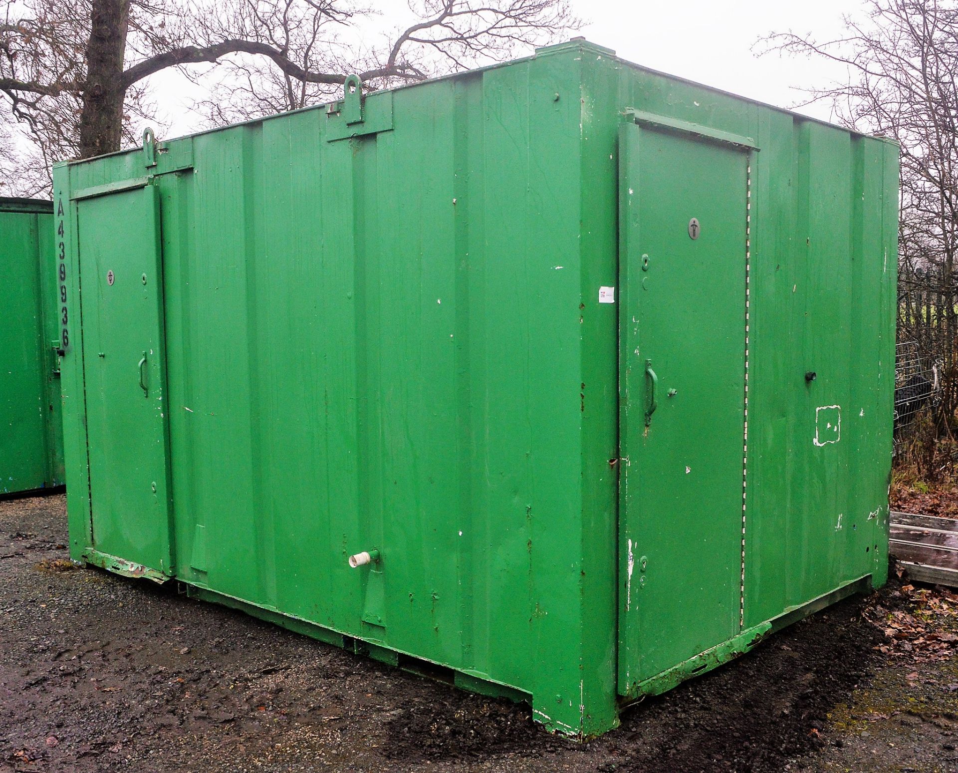 12 ft x 8 ft steel anti vandal 2 + 1 toilet site unit c/w keys A439936