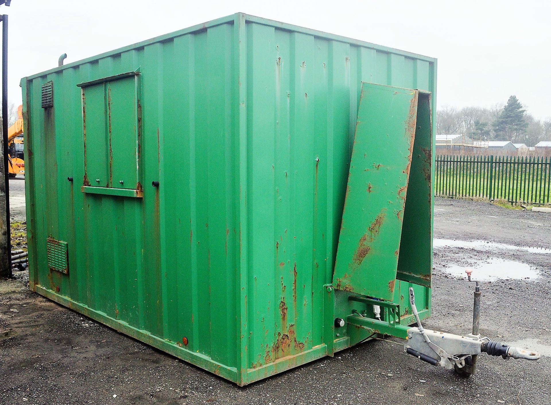 12 ft x 8 ft steel anti vandal mobile welfare unit comprising of: canteen, toilet & generator room - Image 2 of 9