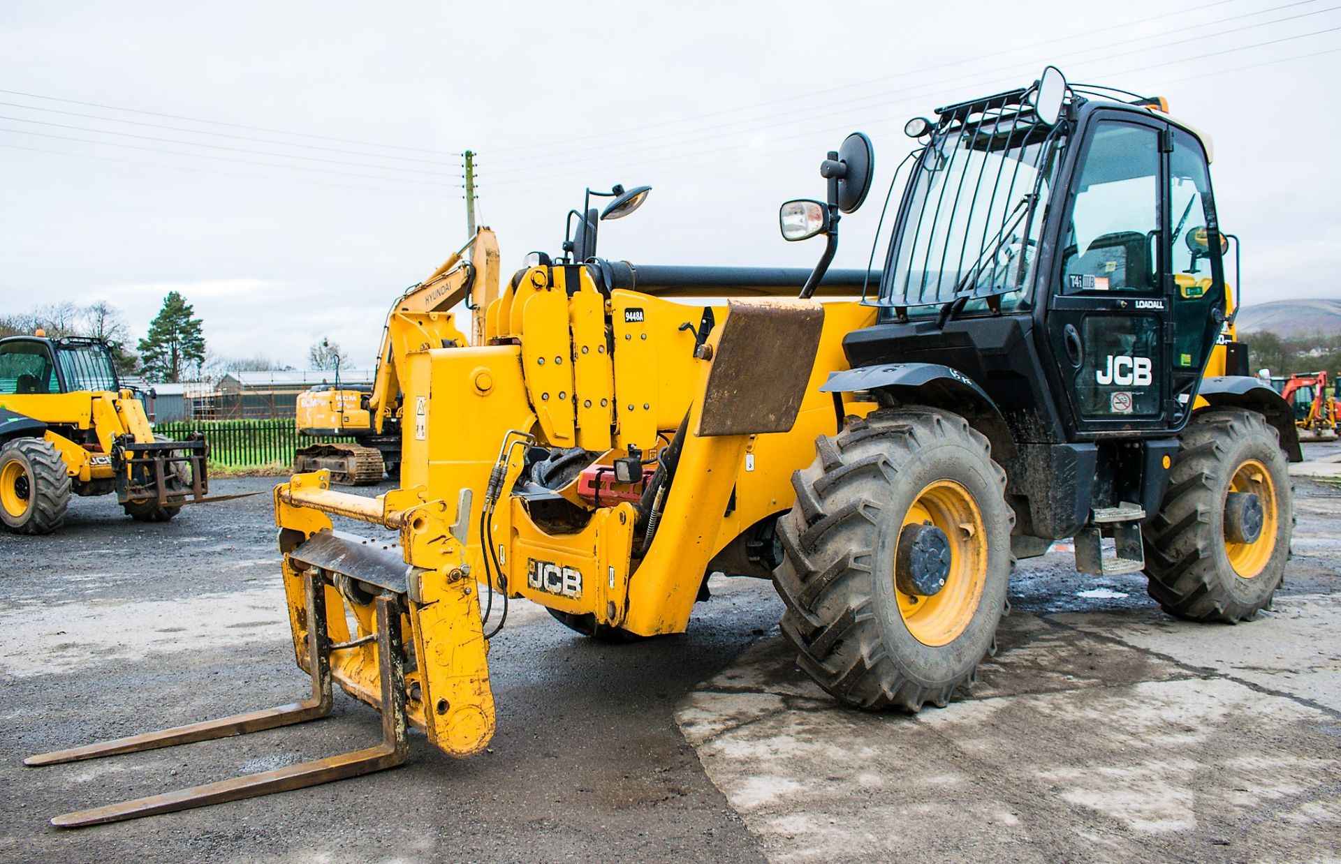 JCB 540-170 17 metre telescopic handler Year: 2014 S/N: 2180451 Recorded Hours: 4631 c/w turbo, sway