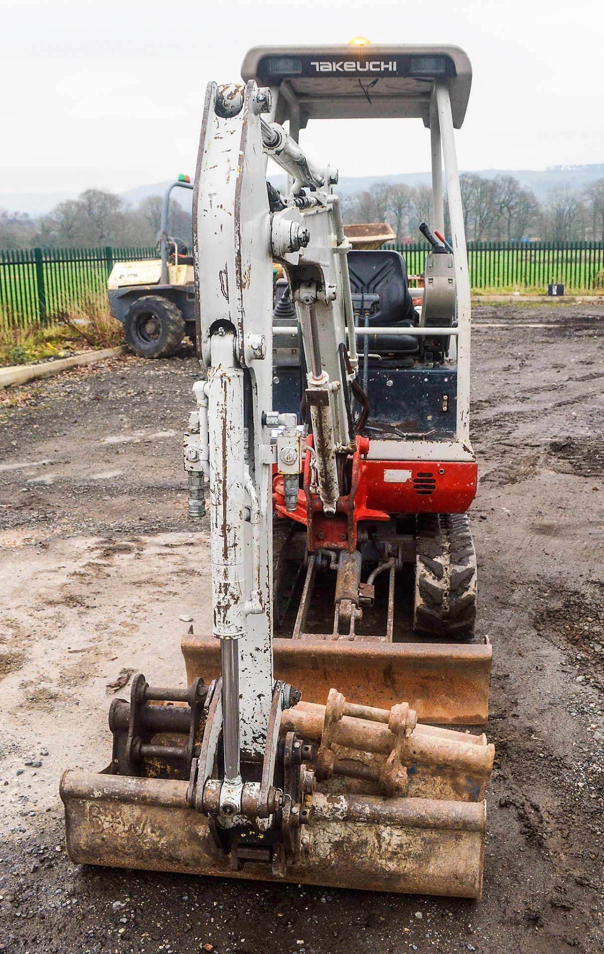 Takeuchi TB014 1.5 tonne rubber tracked excavator Year: 2008 S/N: 11410717 Recorded Hours: Not - Image 5 of 12