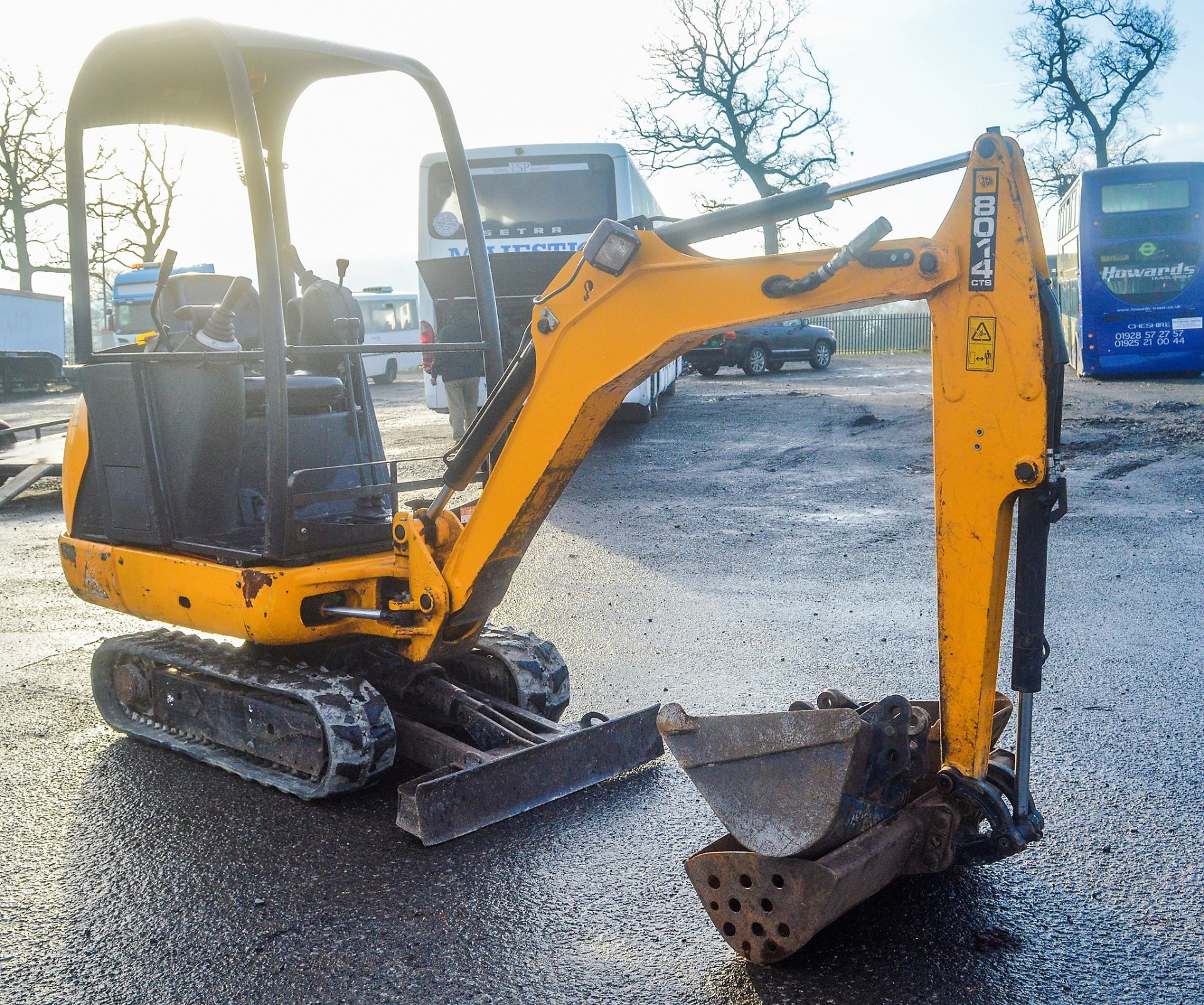 JCB 801.4 CTS 1.5 tonne rubber tracked mini excavator Year: 2014 S/N: 2070266 Recorded Hours: 1485 - Image 2 of 12