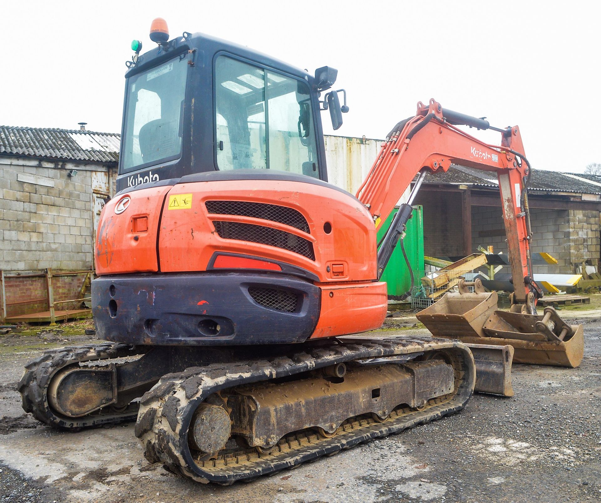 Kubota U48-4 4.8 tonne rubber tracked excavator Year: 2010 S/N: 50161 Recorded Hours: 5923 blade, - Image 4 of 12