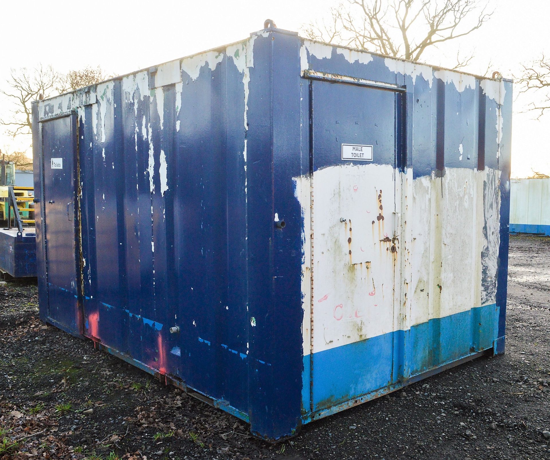 12 ft x 8 ft steel anti vandal 2 + 1 toilet site unit c/w tank, access steps & keys - Image 2 of 9