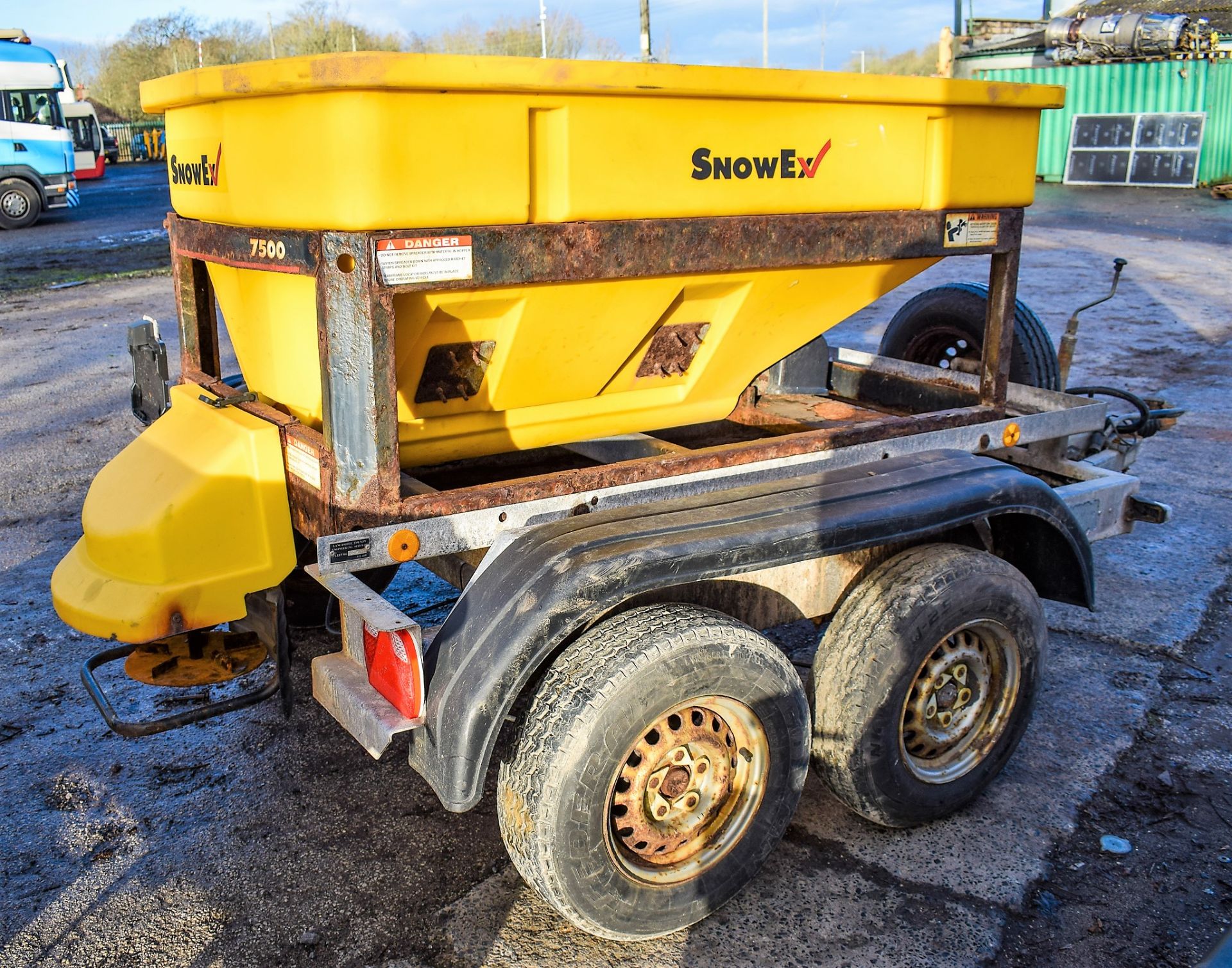 Snow Ex trailer mounted salt gritter - Image 3 of 4