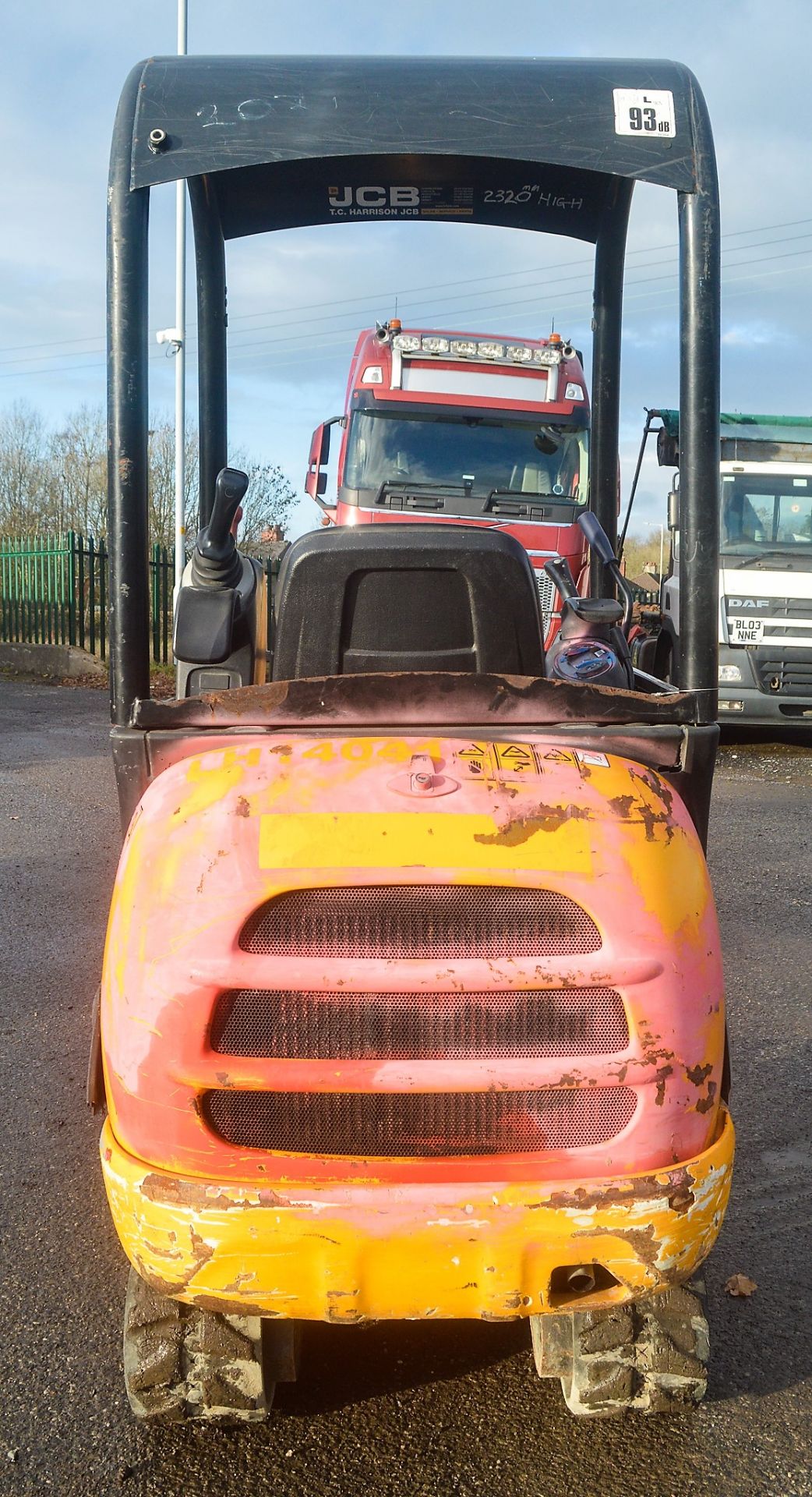 JCB 801.4 CTS 1.5 tonne rubber tracked mini excavator Year: 2014 S/N: 2070309 Recorded Hours: 1202 - Image 6 of 12