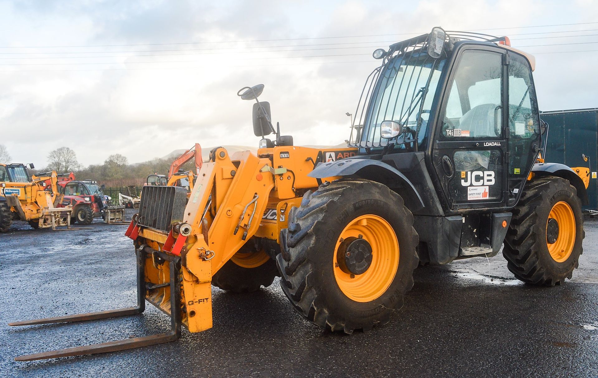 JCB 531-70 7 metre telescopic handler Year: 2015 S/N: 2349688 Recorded Hours: 1409 c/w turbo & air