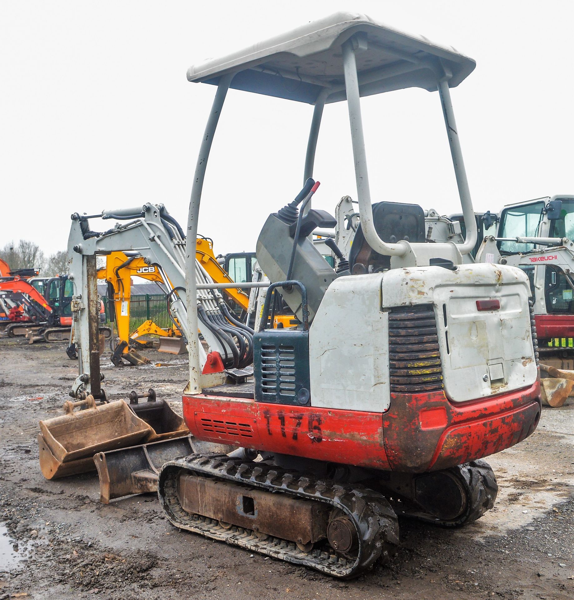 Takeuchi TB014 1.5 tonne rubber tracked excavator Year: 2008 S/N: 11410717 Recorded Hours: Not - Image 3 of 12
