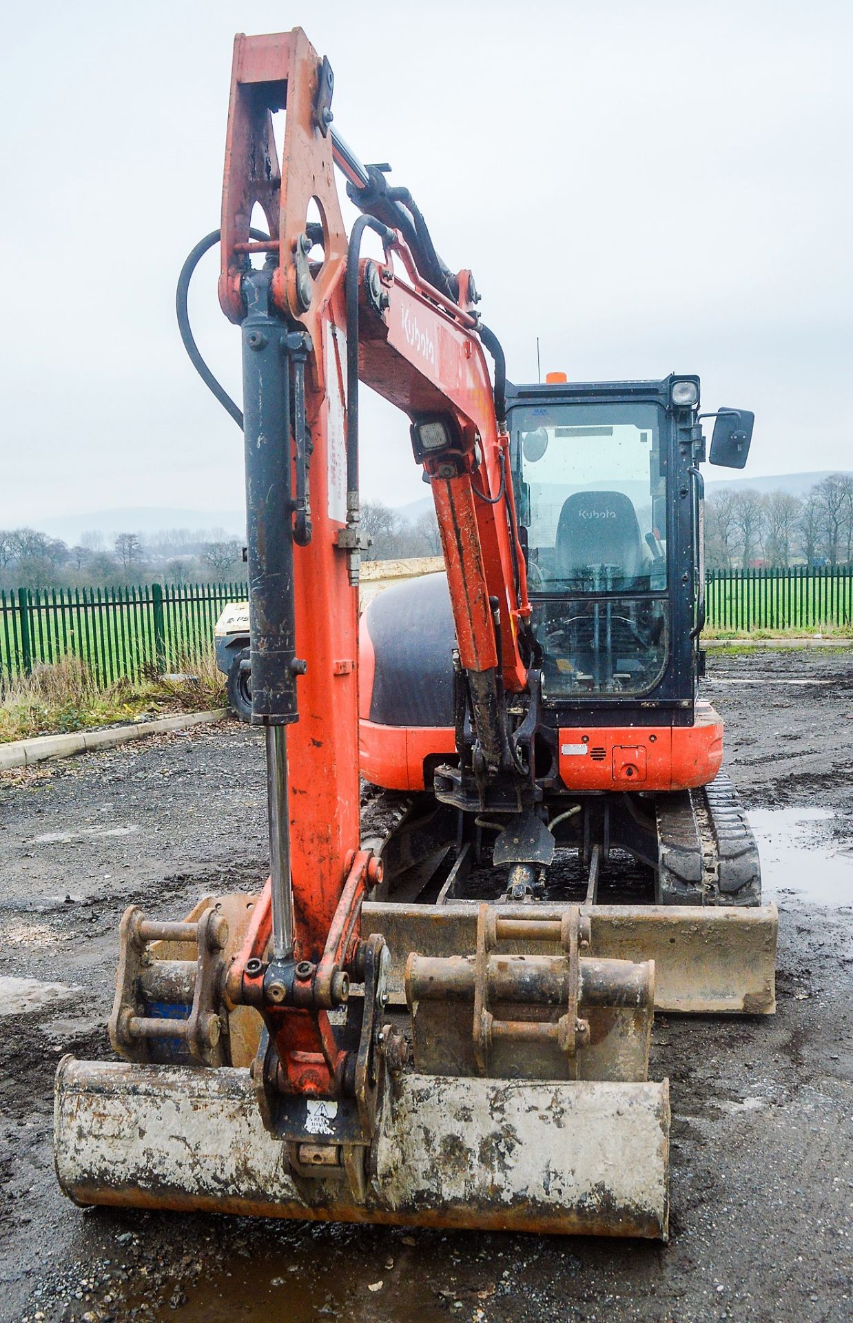 Kubota U48-4 4.8 tonne rubber tracked excavator Year: 2010 S/N: 50167 Recorded Hours: 5542 blade, - Image 5 of 11