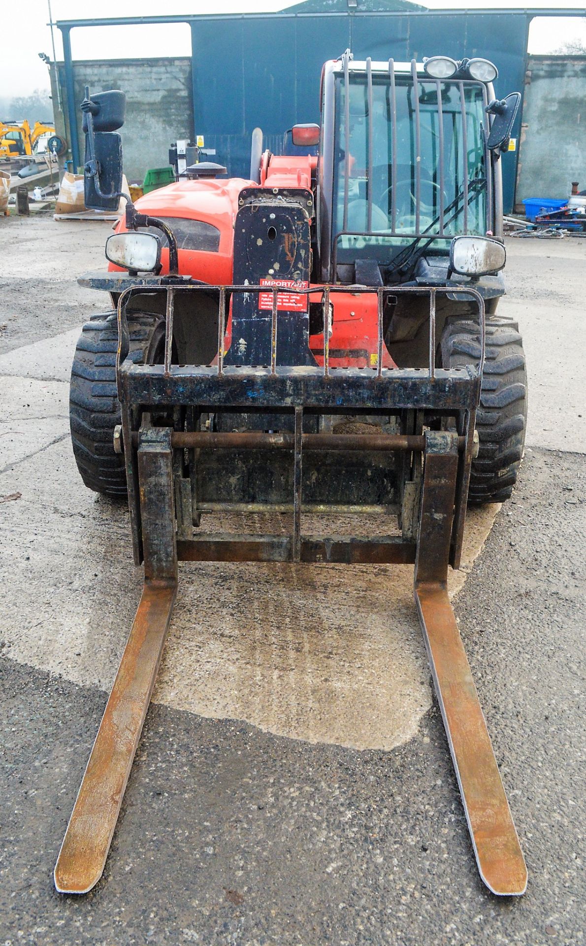 Manitou MT 625H Comfort 6 metre telescopic handler  Year: 2015 S/N: 951243 Recorded hours: 3238 c/ - Image 5 of 13